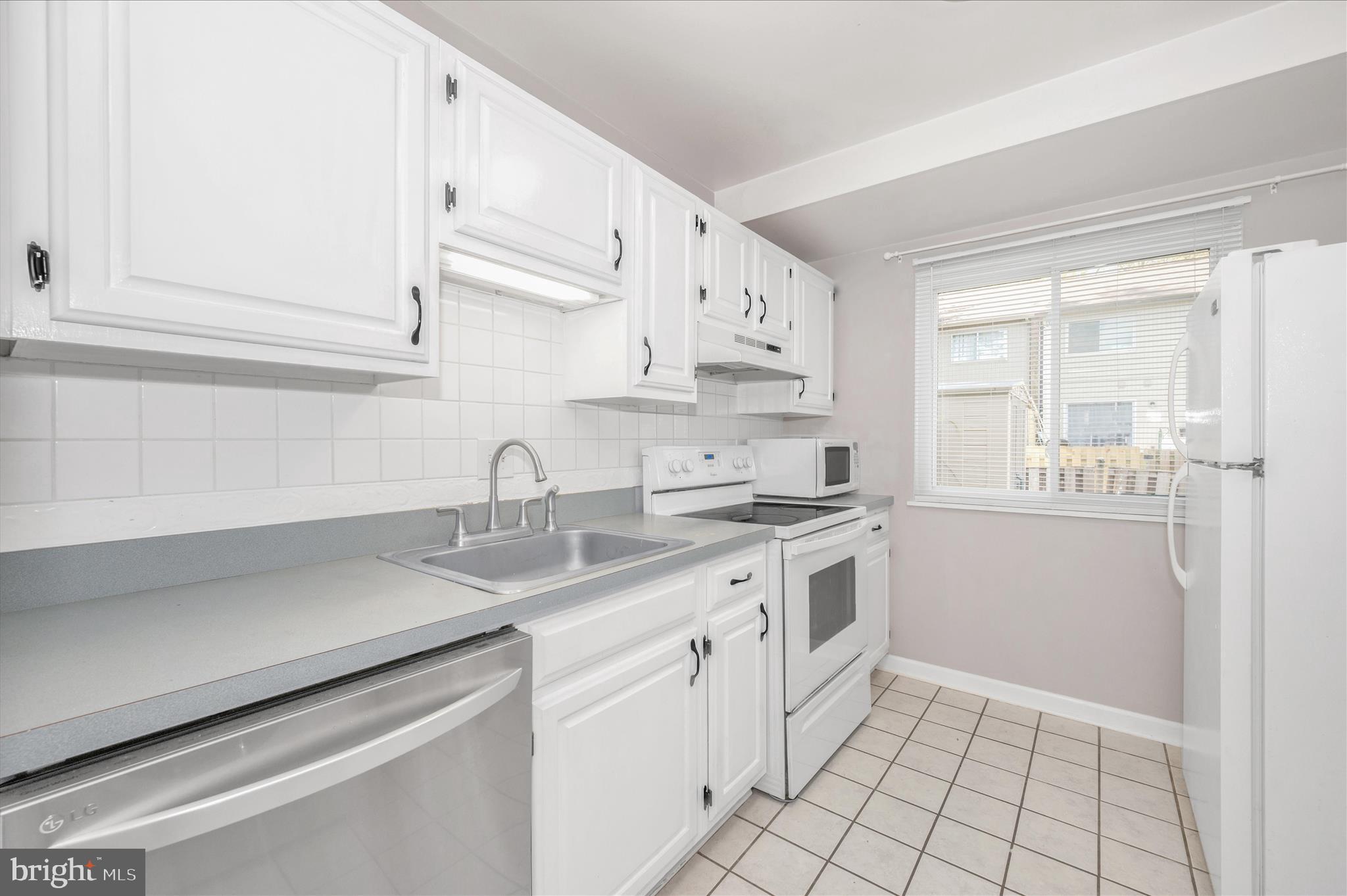 MARYLAND PLACE - Residential