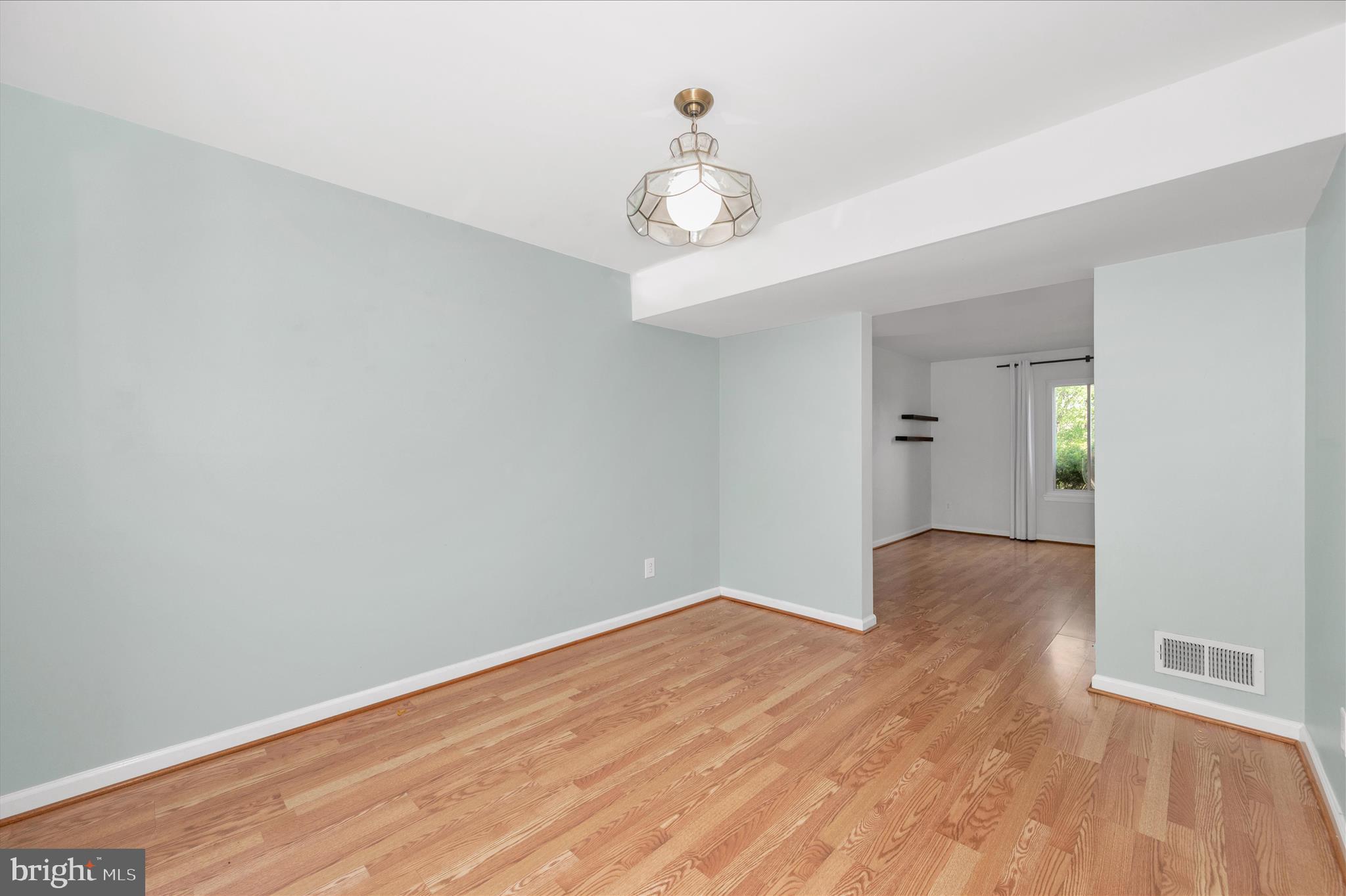 MARYLAND PLACE - Residential
