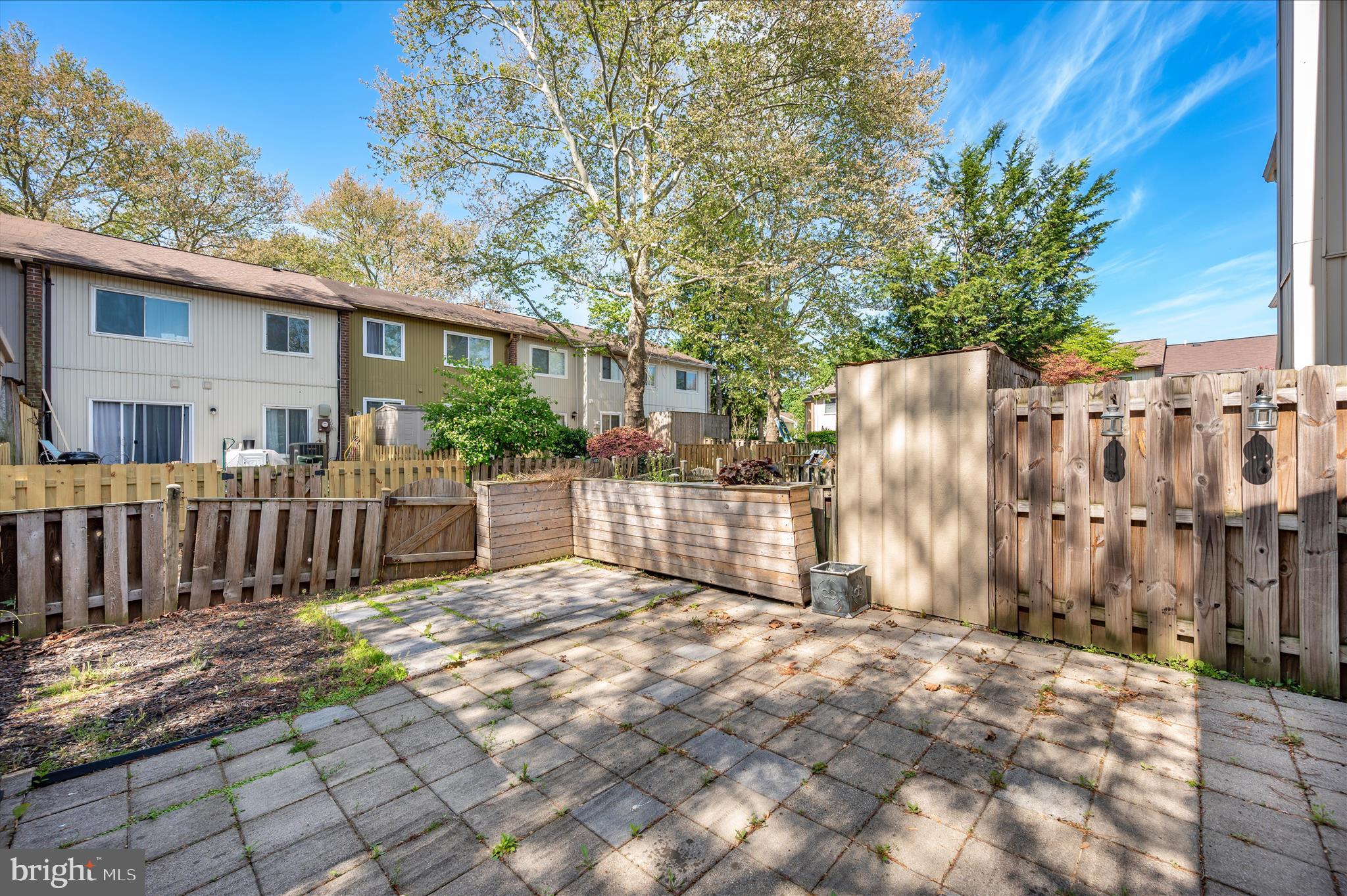 MARYLAND PLACE - Residential