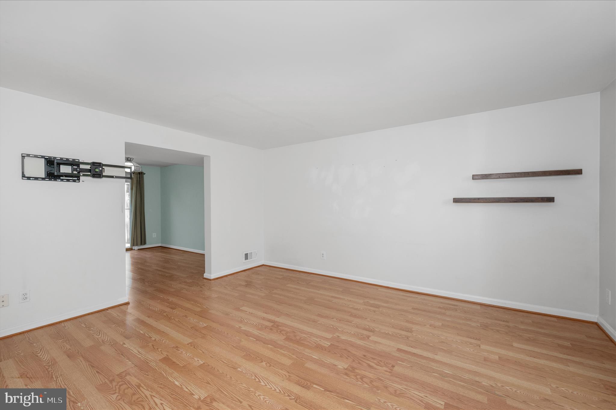 MARYLAND PLACE - Residential