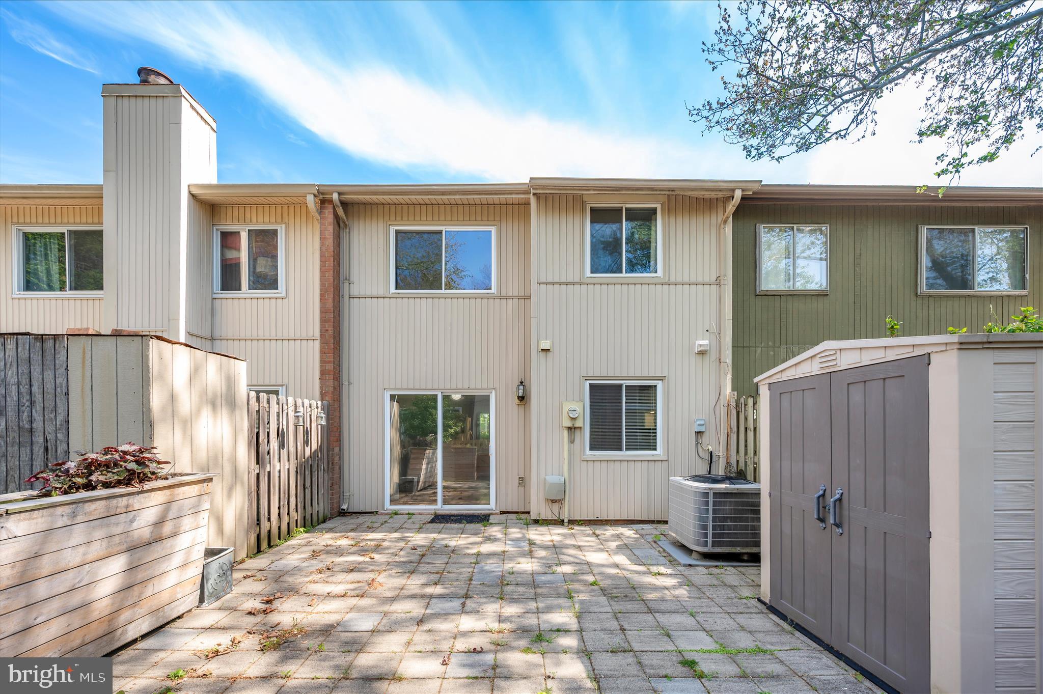MARYLAND PLACE - Residential