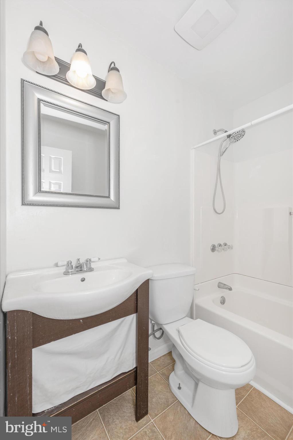 MARYLAND PLACE - Residential