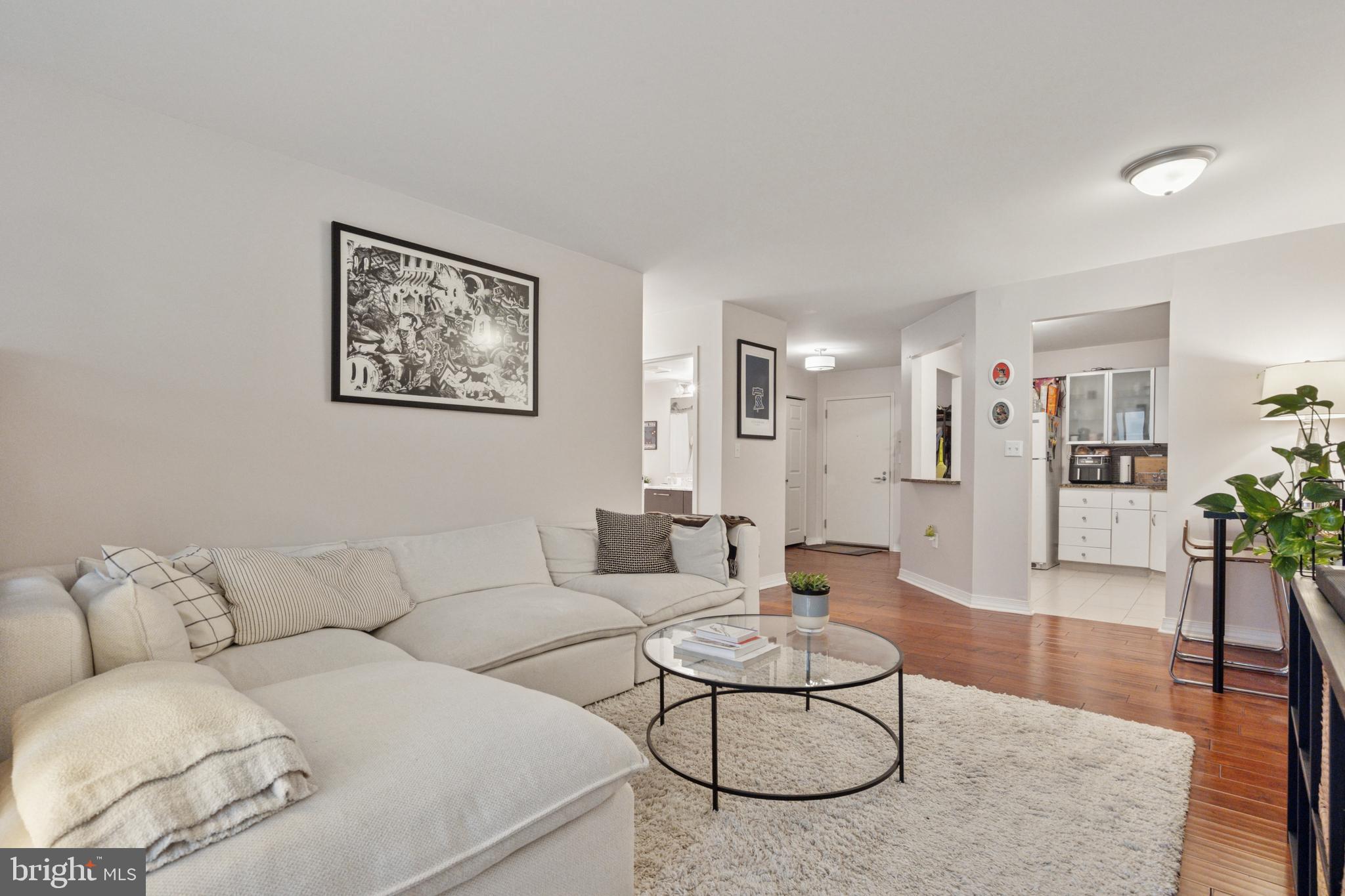 WASHINGTON SQ - Residential Lease