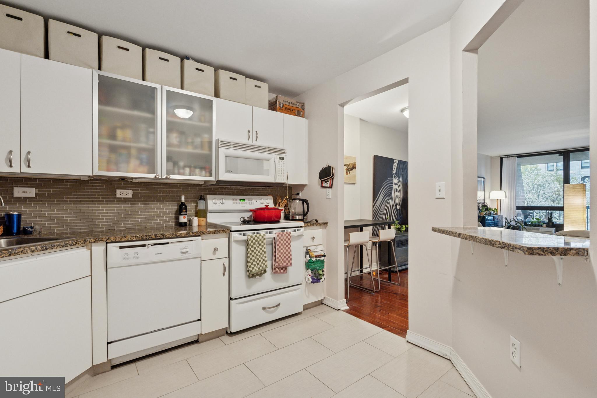 WASHINGTON SQ - Residential Lease