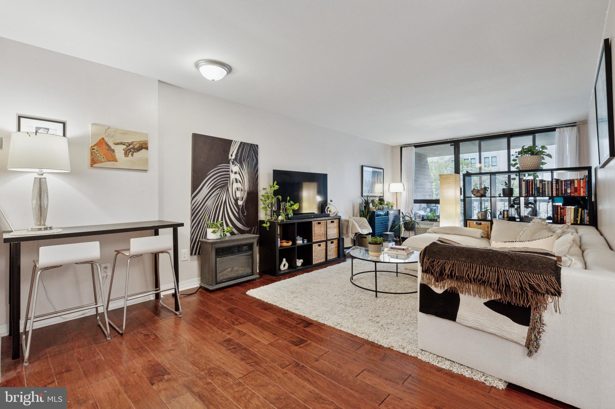 WASHINGTON SQ - Residential Lease