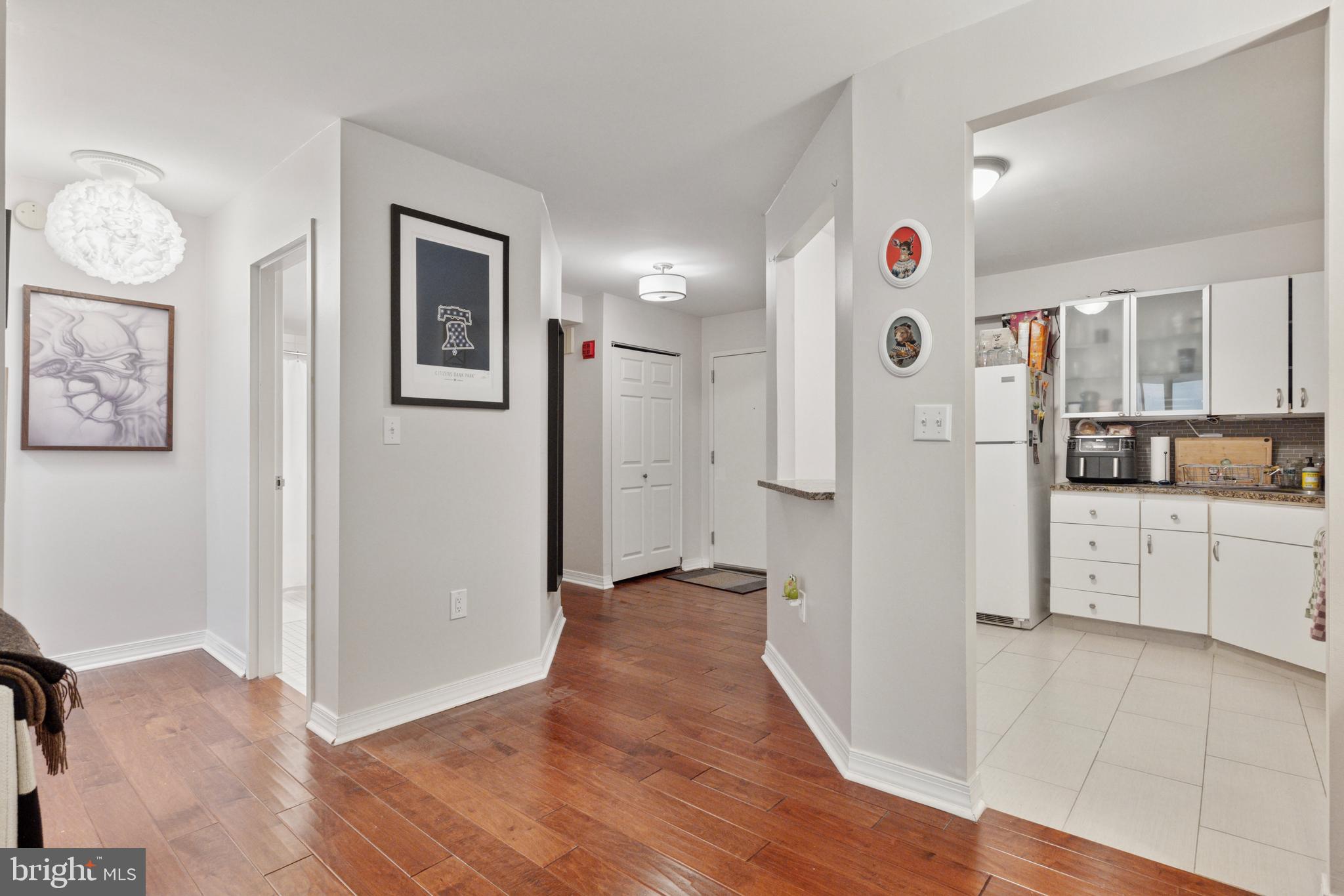 WASHINGTON SQ - Residential Lease