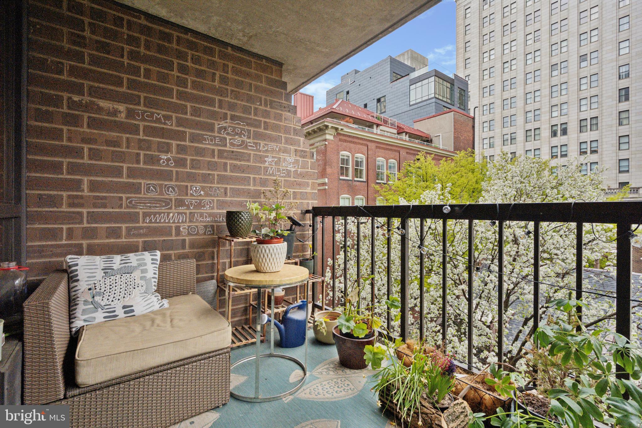 WASHINGTON SQ - Residential Lease