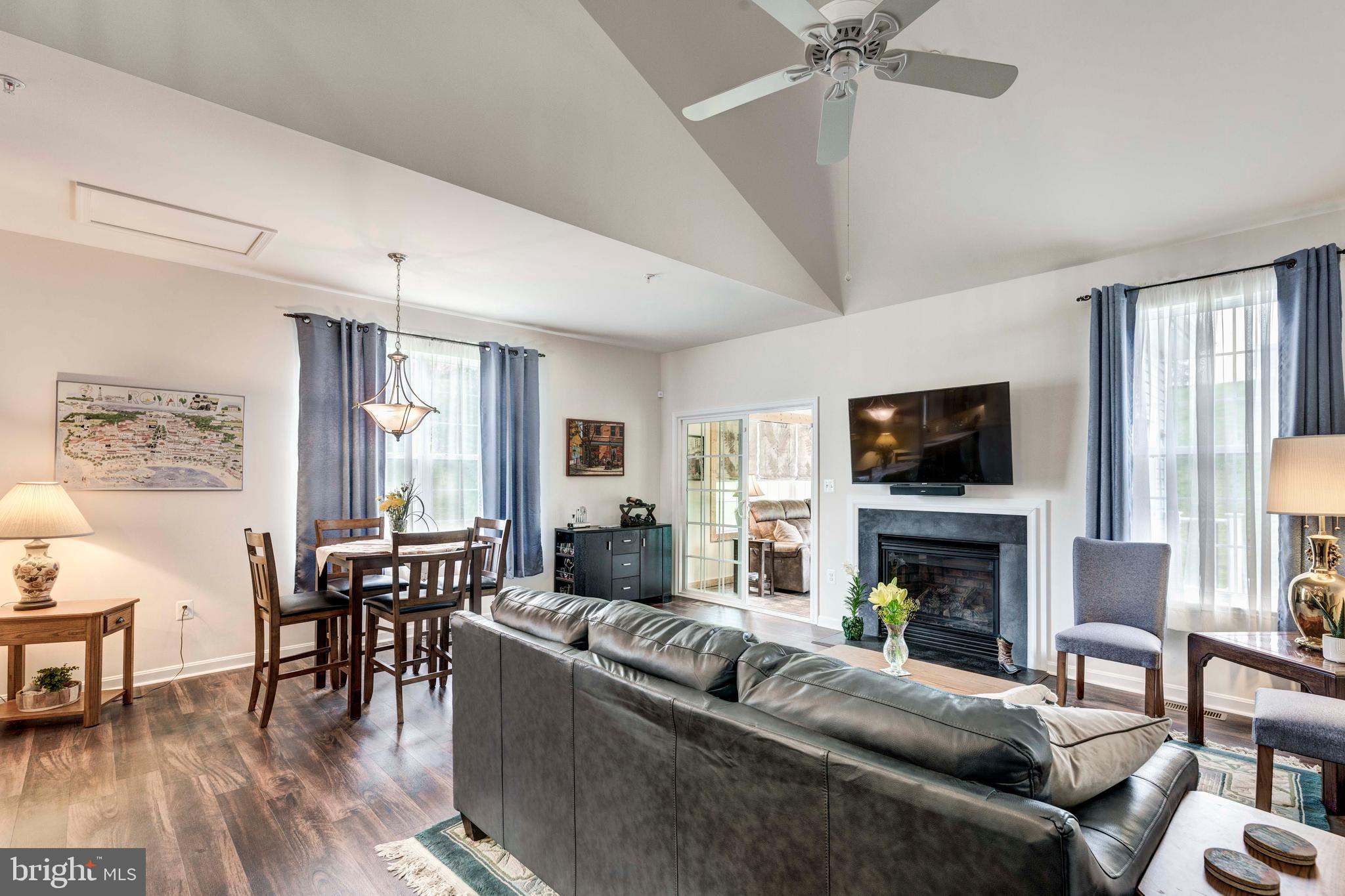 GREENVALE MEWS - Residential