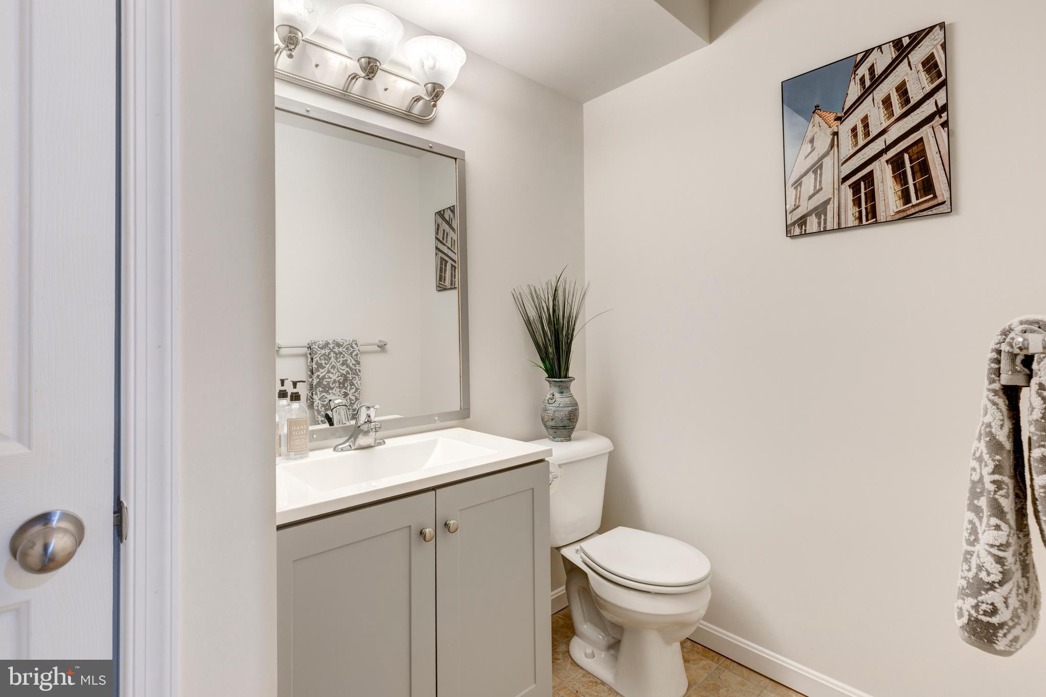 GREENVALE MEWS - Residential