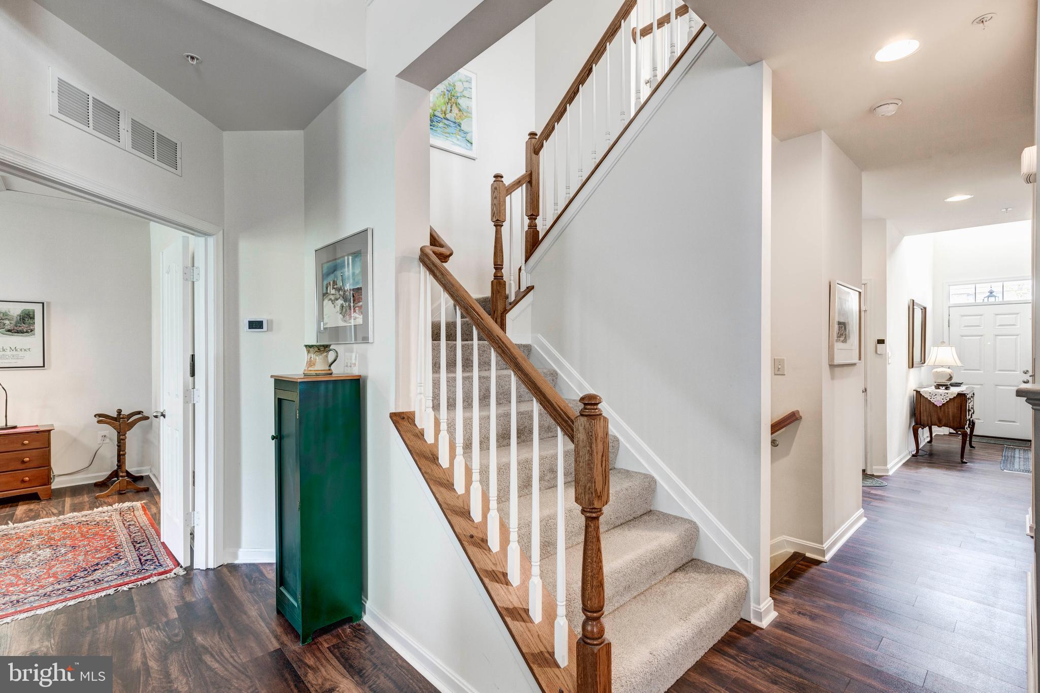 GREENVALE MEWS - Residential