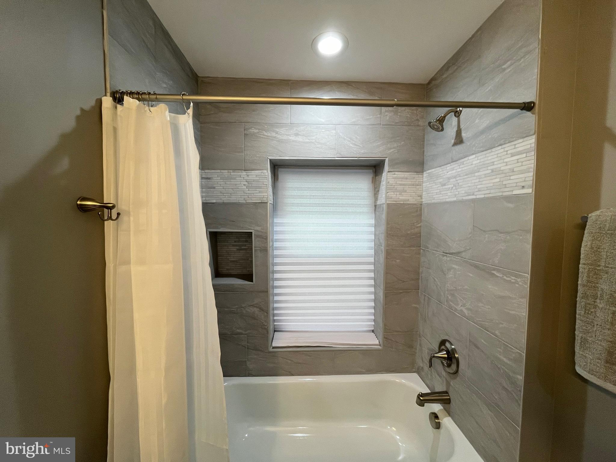 OLIVER - Residential