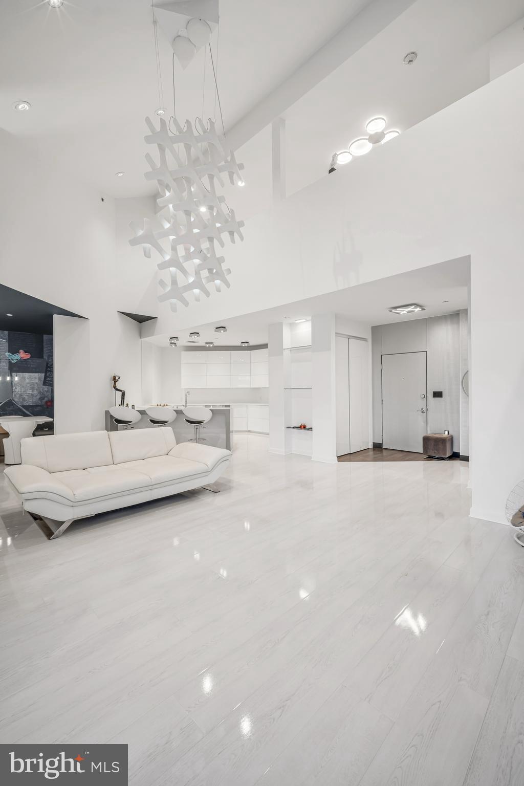 HUNTINGDON PLACE - Residential