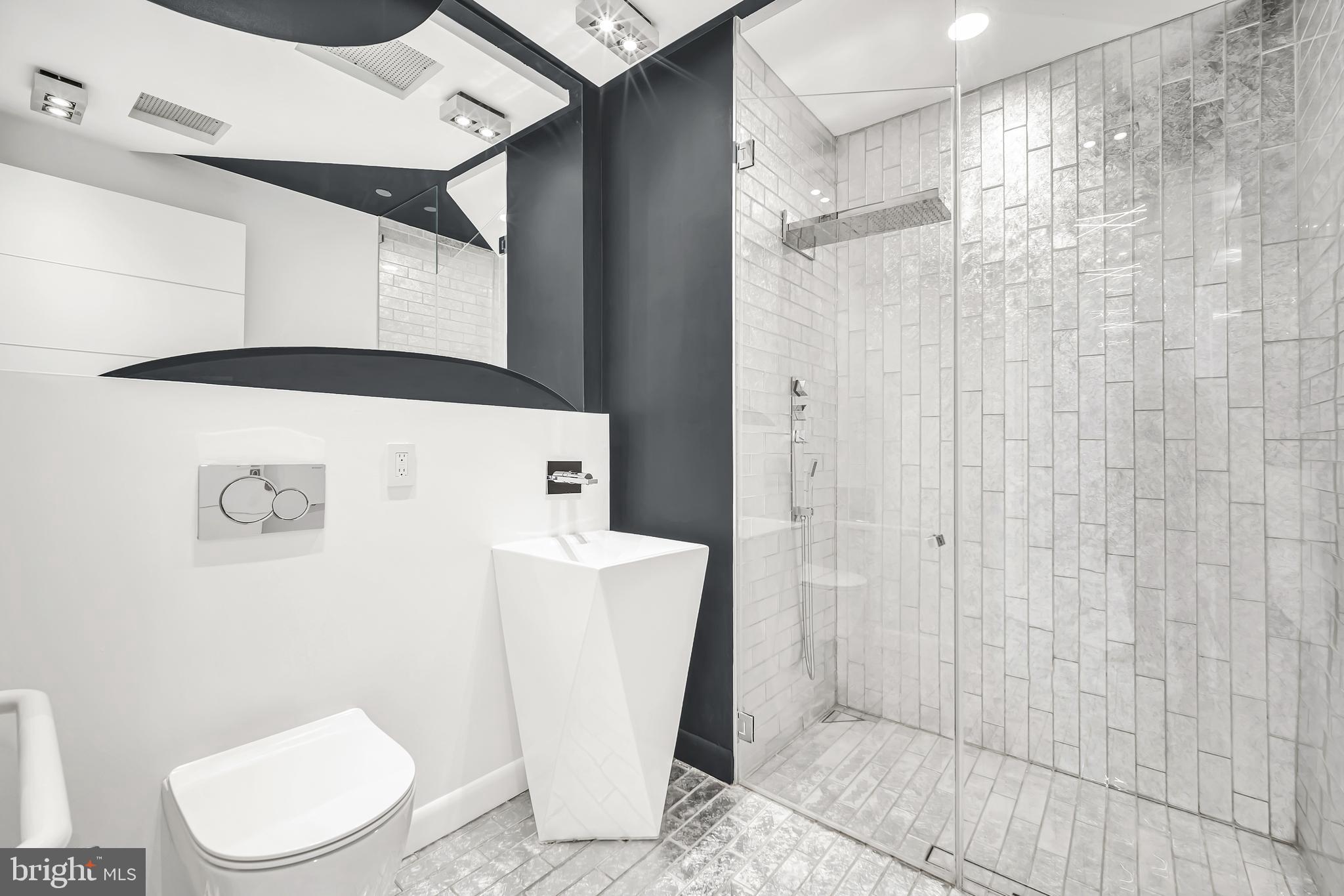 HUNTINGDON PLACE - Residential