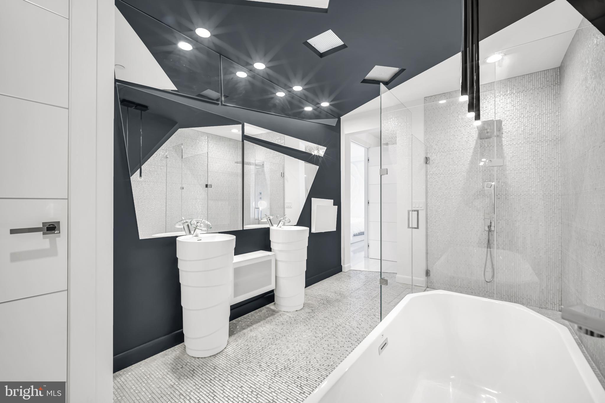 HUNTINGDON PLACE - Residential