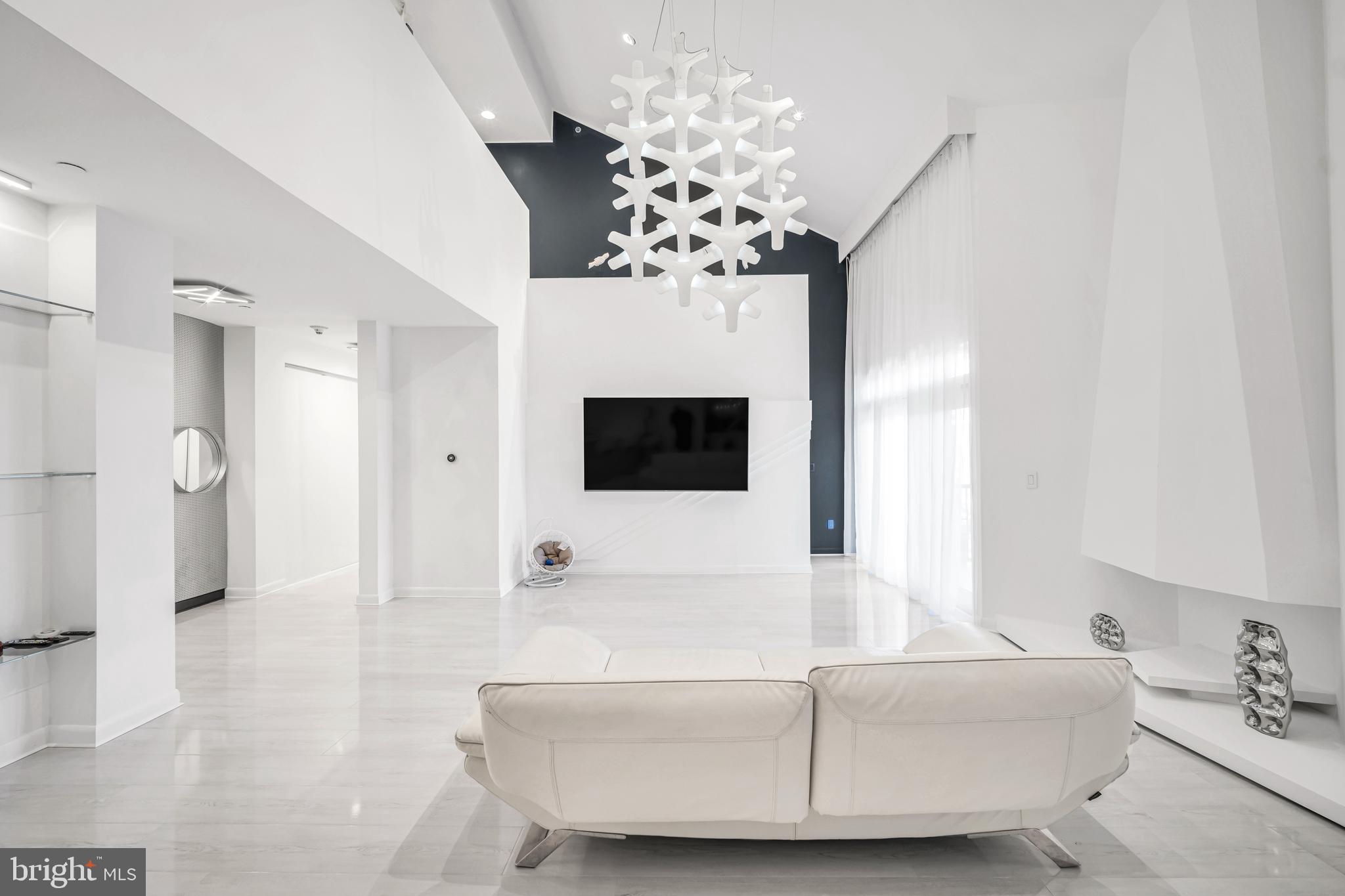 HUNTINGDON PLACE - Residential