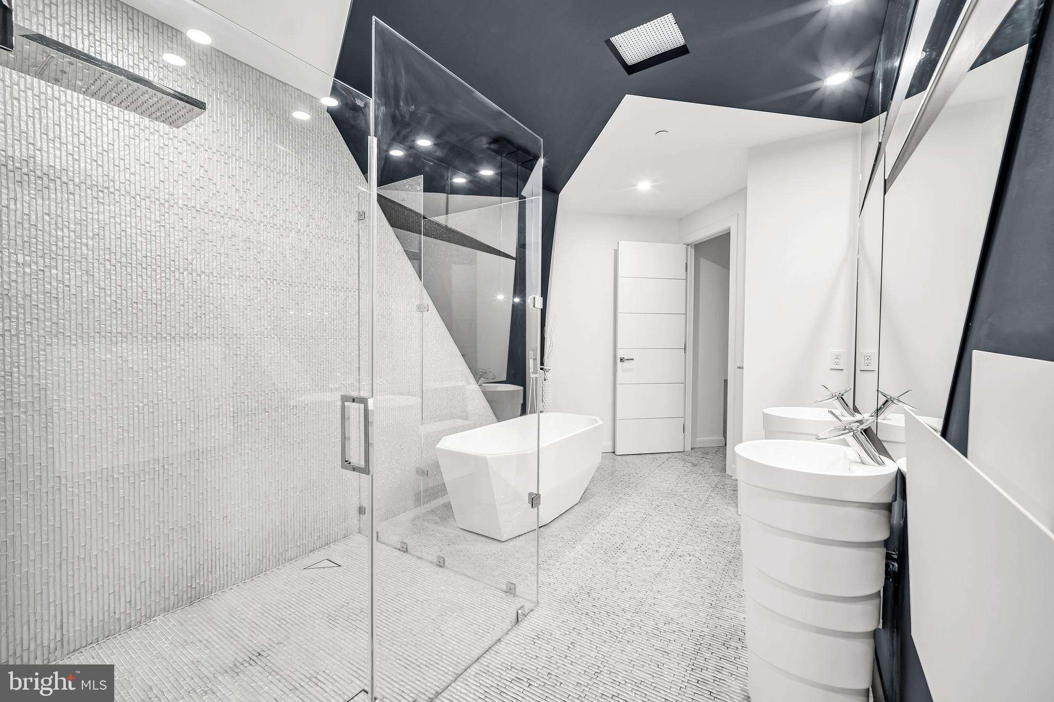 HUNTINGDON PLACE - Residential