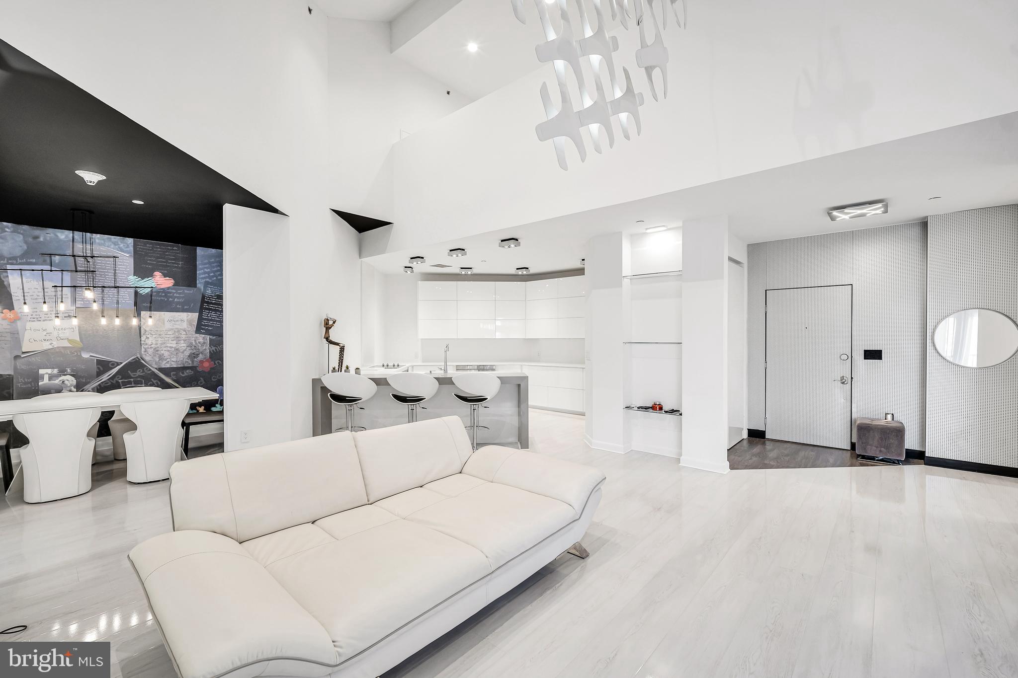 HUNTINGDON PLACE - Residential