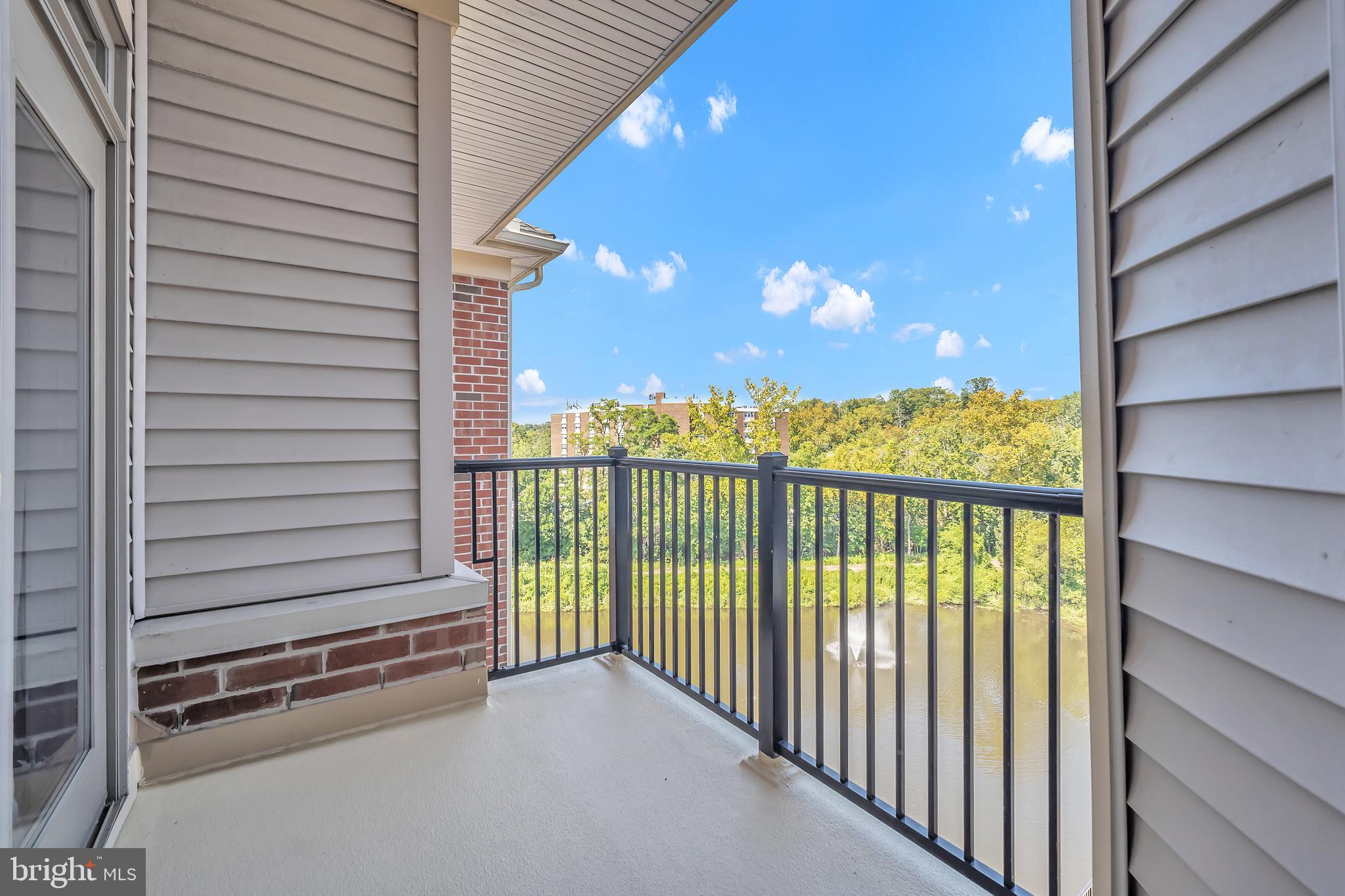 HUNTINGDON PLACE - Residential