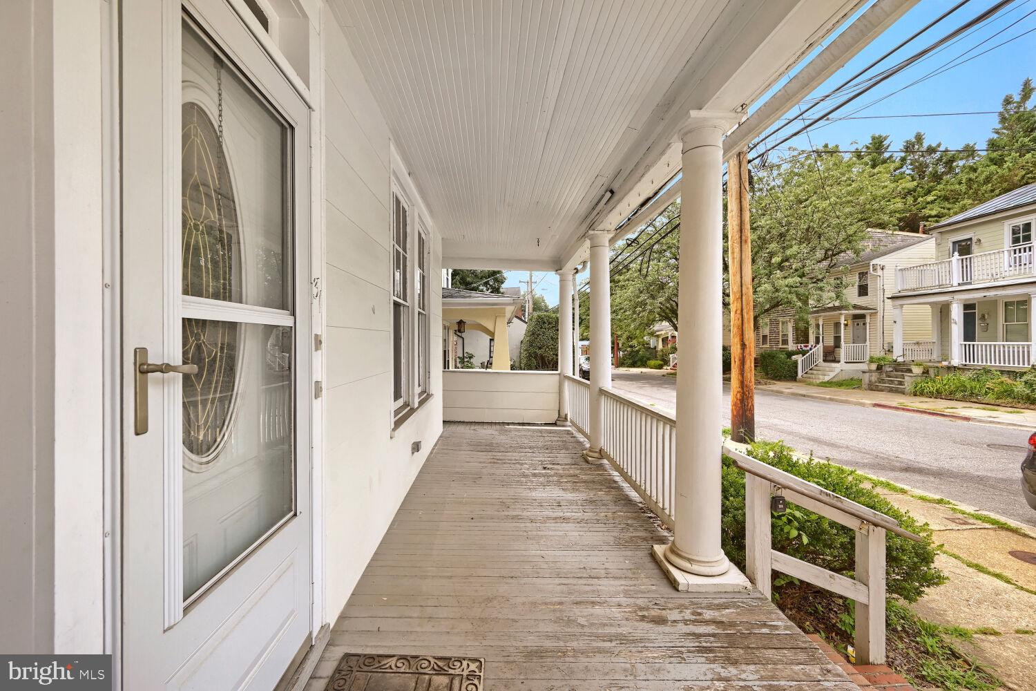 31 LAFAYETTE AVENUE