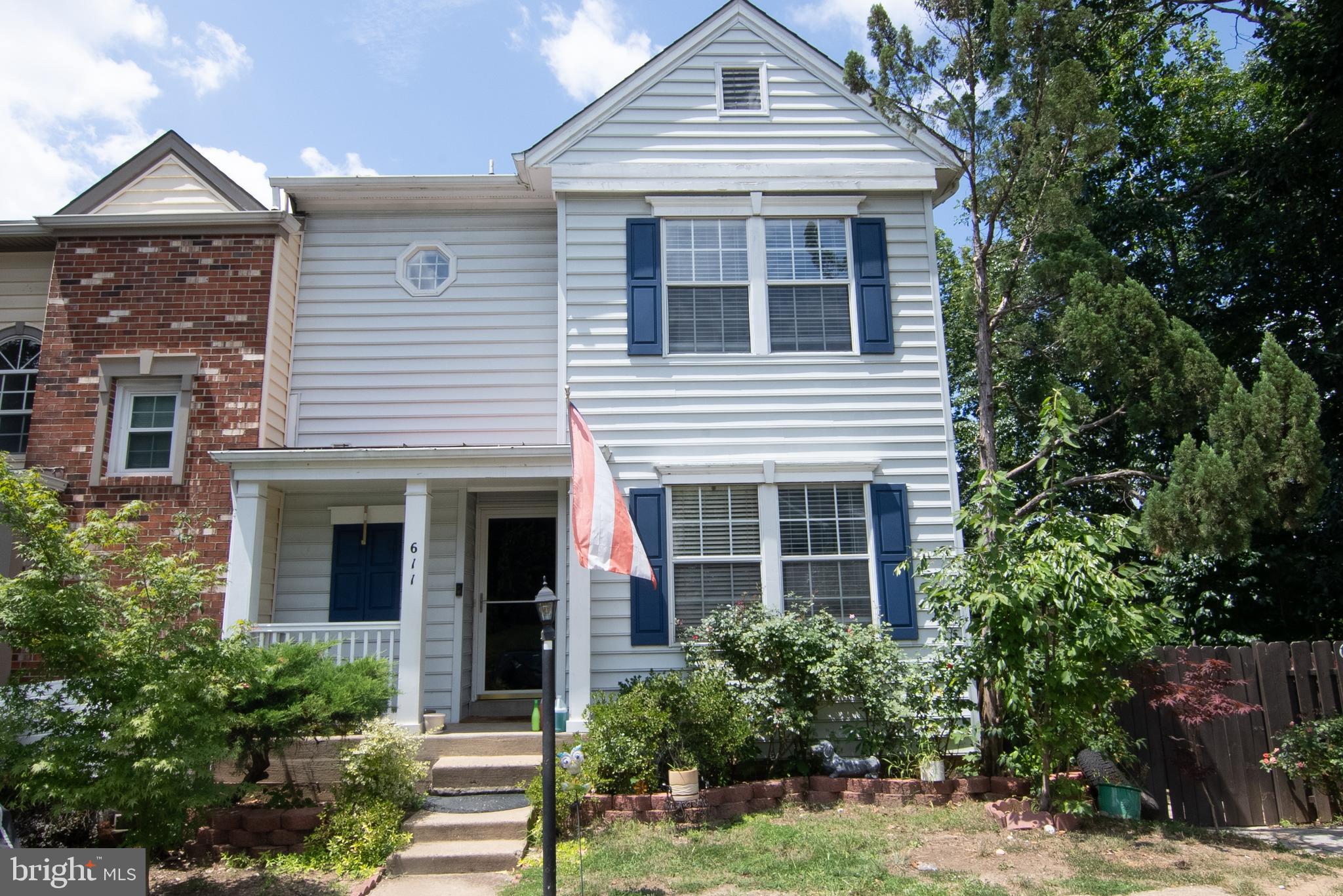 Spacious and well-maintained 3-level townhome located in the heart of North Stafford! The upper level features two generously sized primary bedrooms, each with its own private full bathroom—perfect for added privacy. The fully finished lower level offers a versatile living space with a bedroom, full bathroom, and a cozy family/rec room—ideal for guests, extended family, or home office use. The main level boasts an nice-concept layout with a bright living and dining area, a functional kitchen, and a convenient half bath. Enjoy plenty of natural light, flexible living space, and a convenient location close to I-95, Quantico, shopping, dining, and commuter options. A must-see rental!