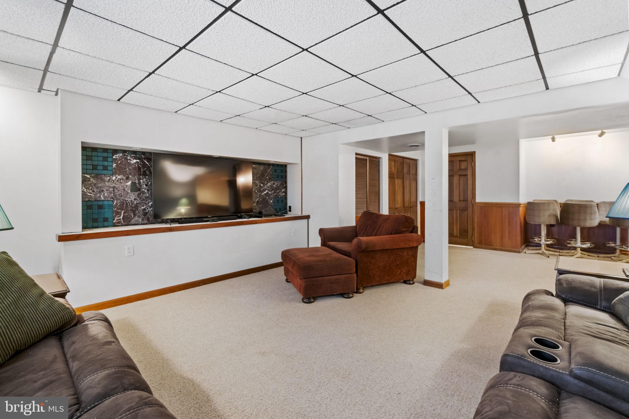 MAPLE SPRINGS - Residential