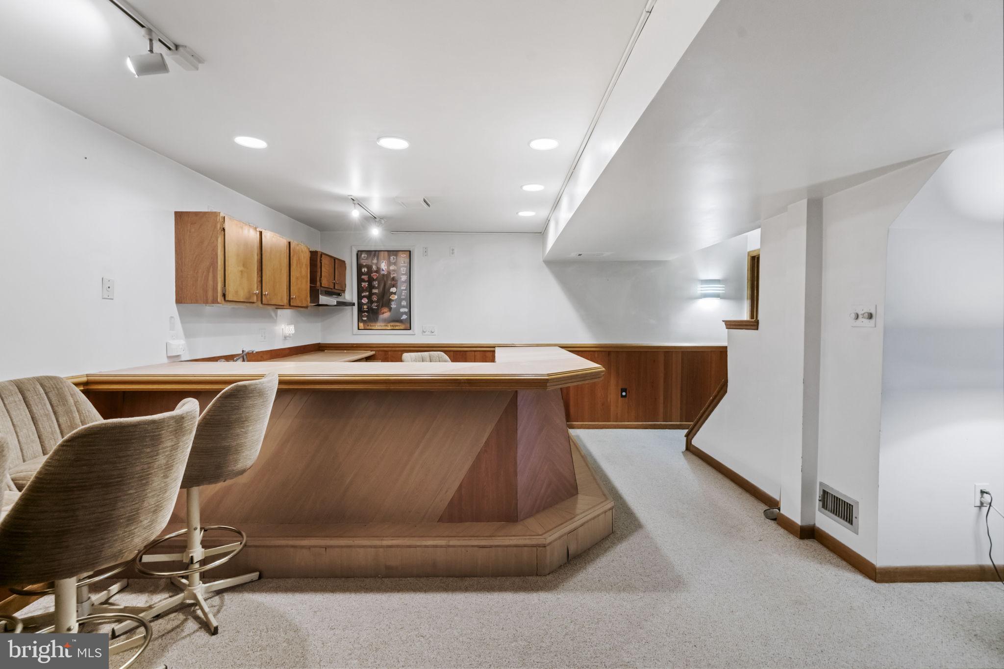 MAPLE SPRINGS - Residential