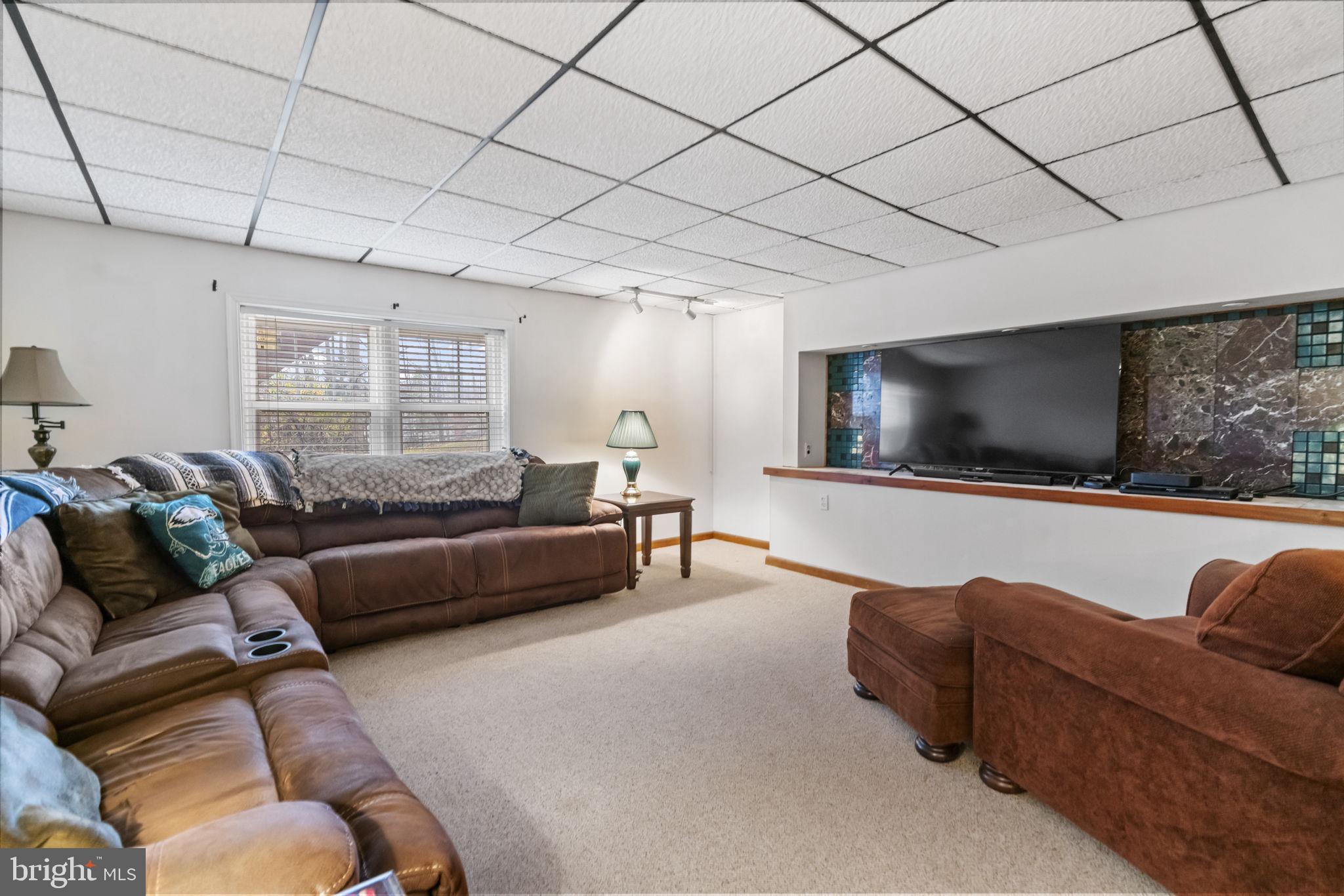 MAPLE SPRINGS - Residential