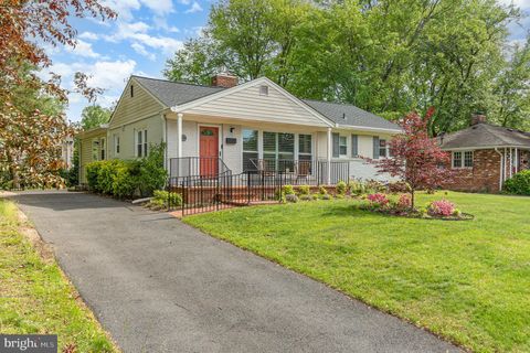 2001 SHENANDOAH ROAD ALEXANDRIA VA 22308
