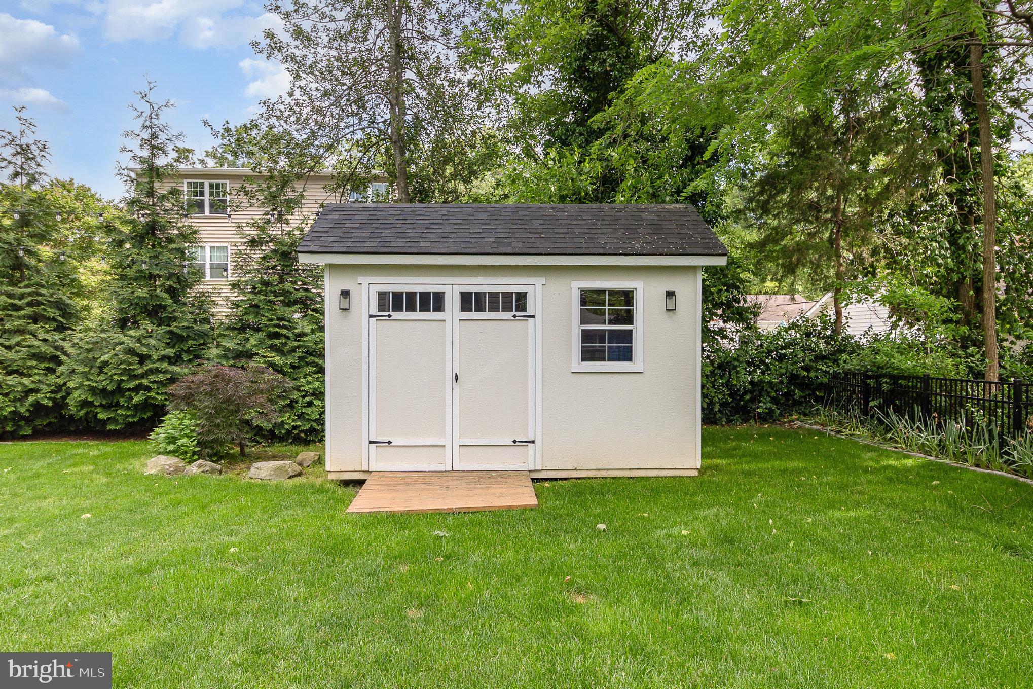 HOLLIN HALL VILLAGE - Residential