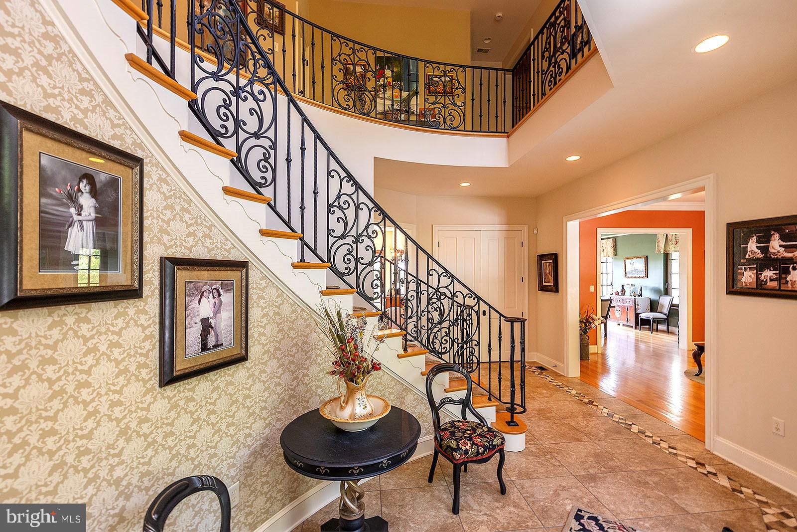 LONG MEADOWS - Residential