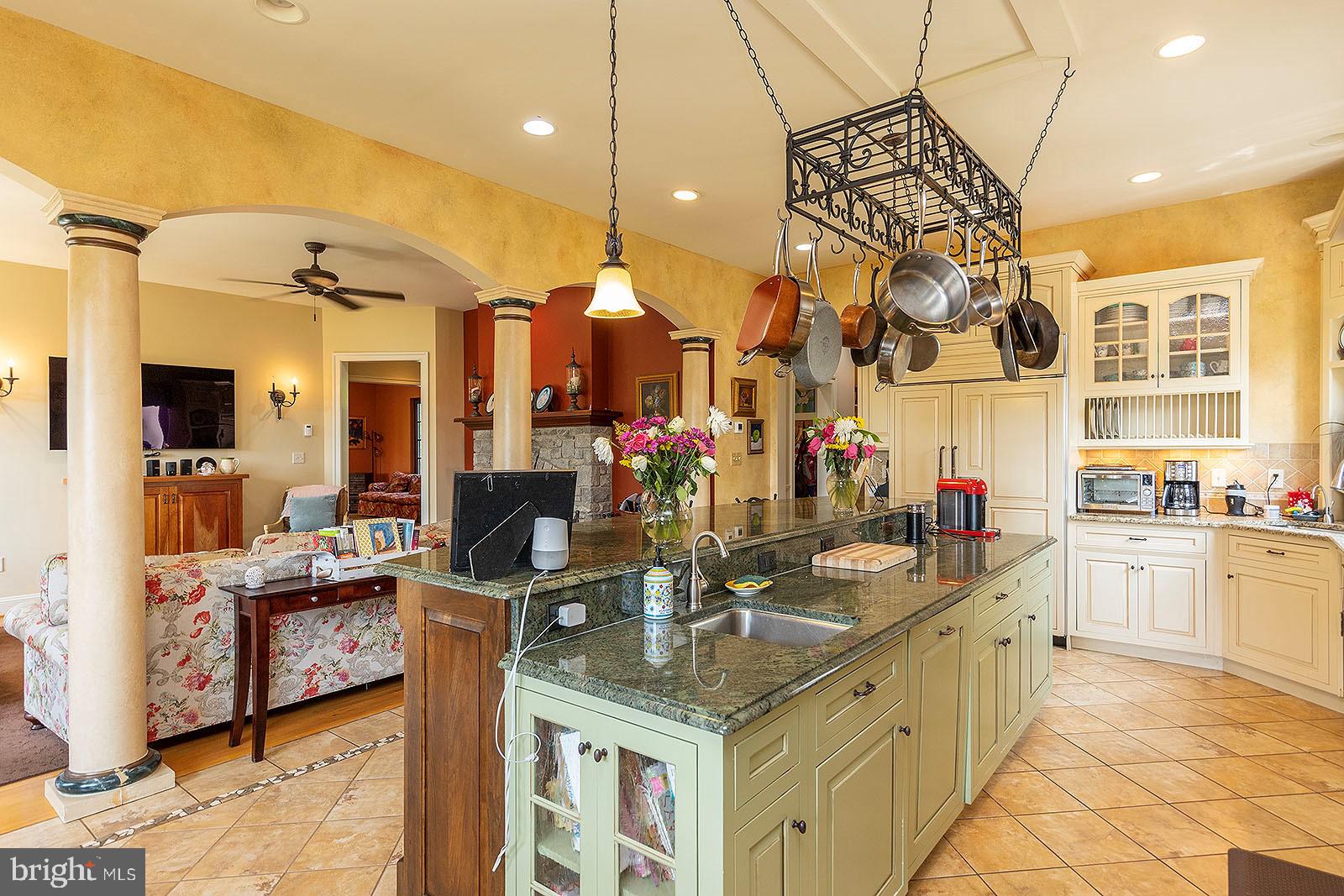 LONG MEADOWS - Residential