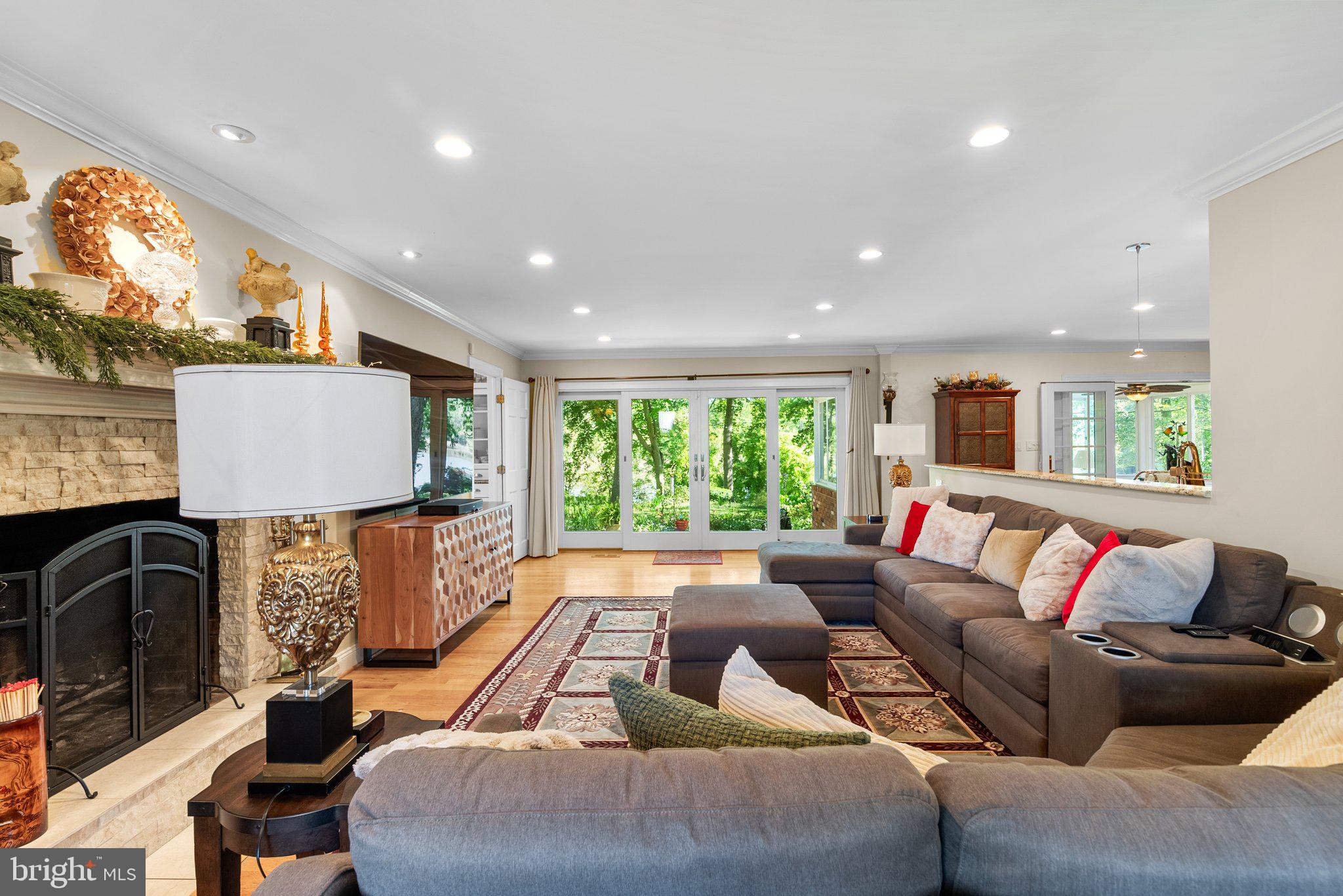 TANTALLON ON THE POTOMAC - Residential