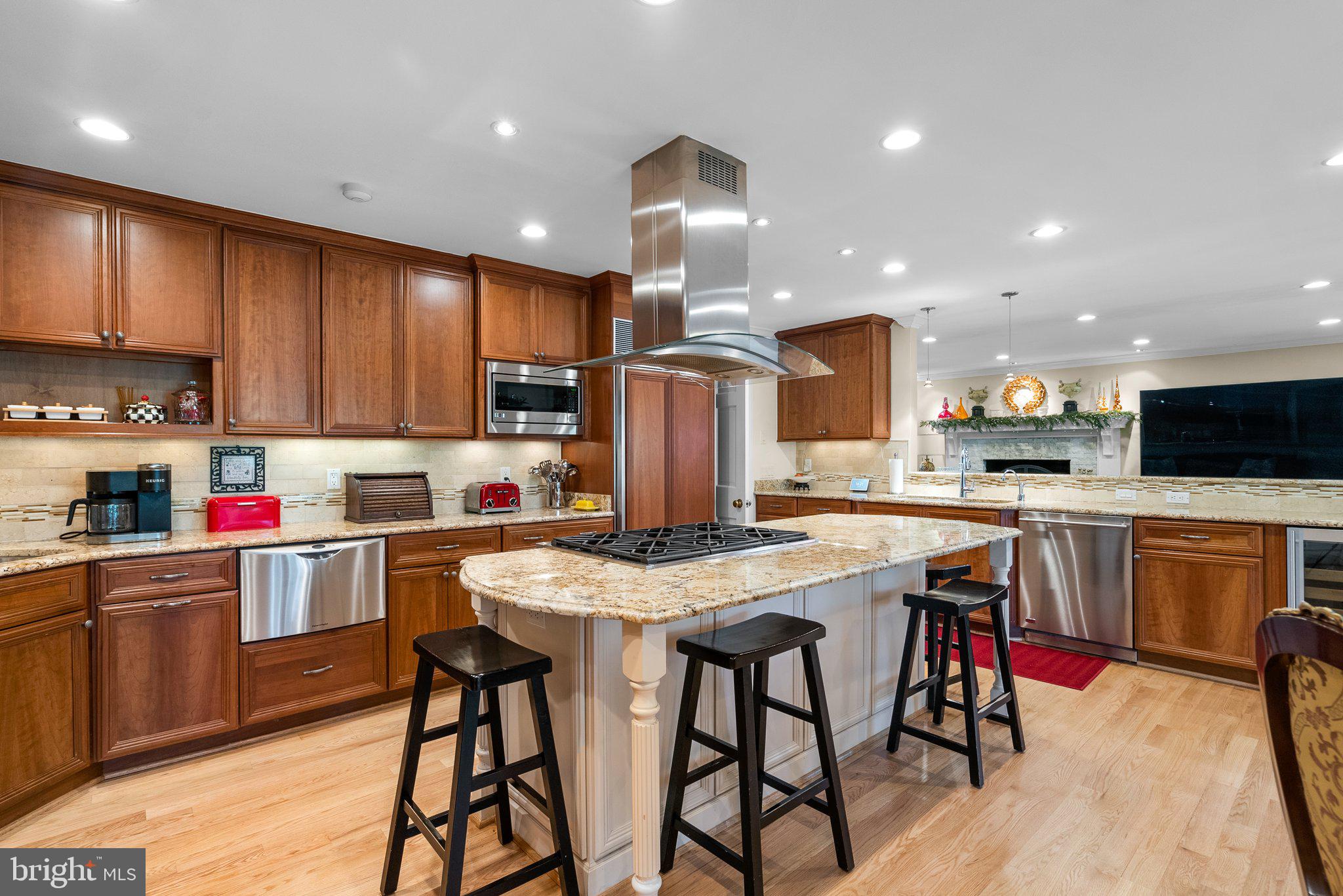 TANTALLON ON THE POTOMAC - Residential