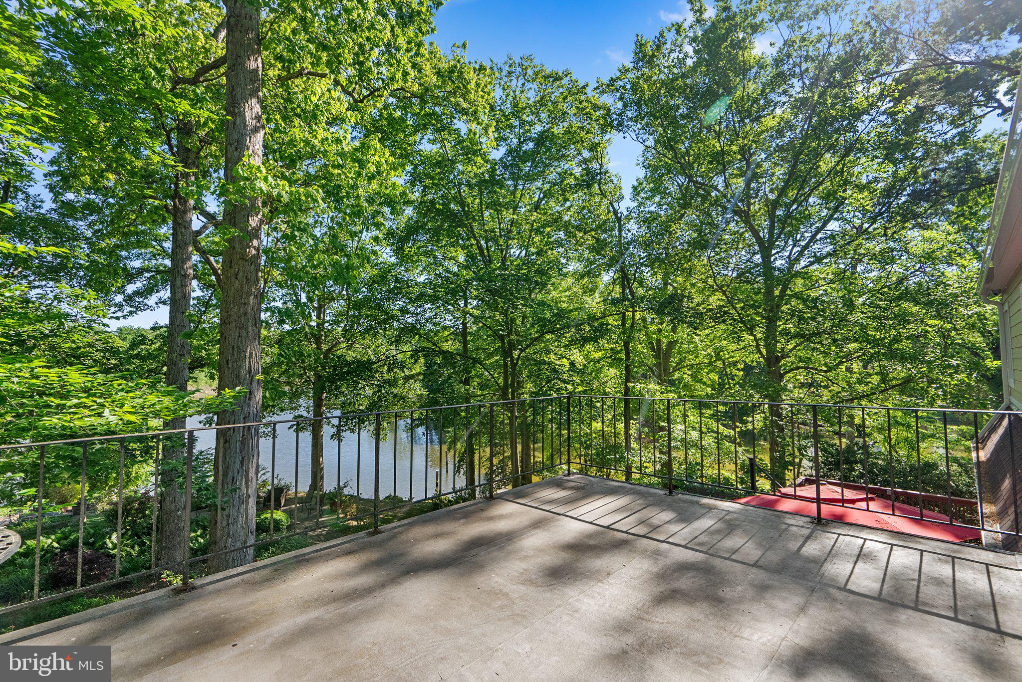 TANTALLON ON THE POTOMAC - Residential