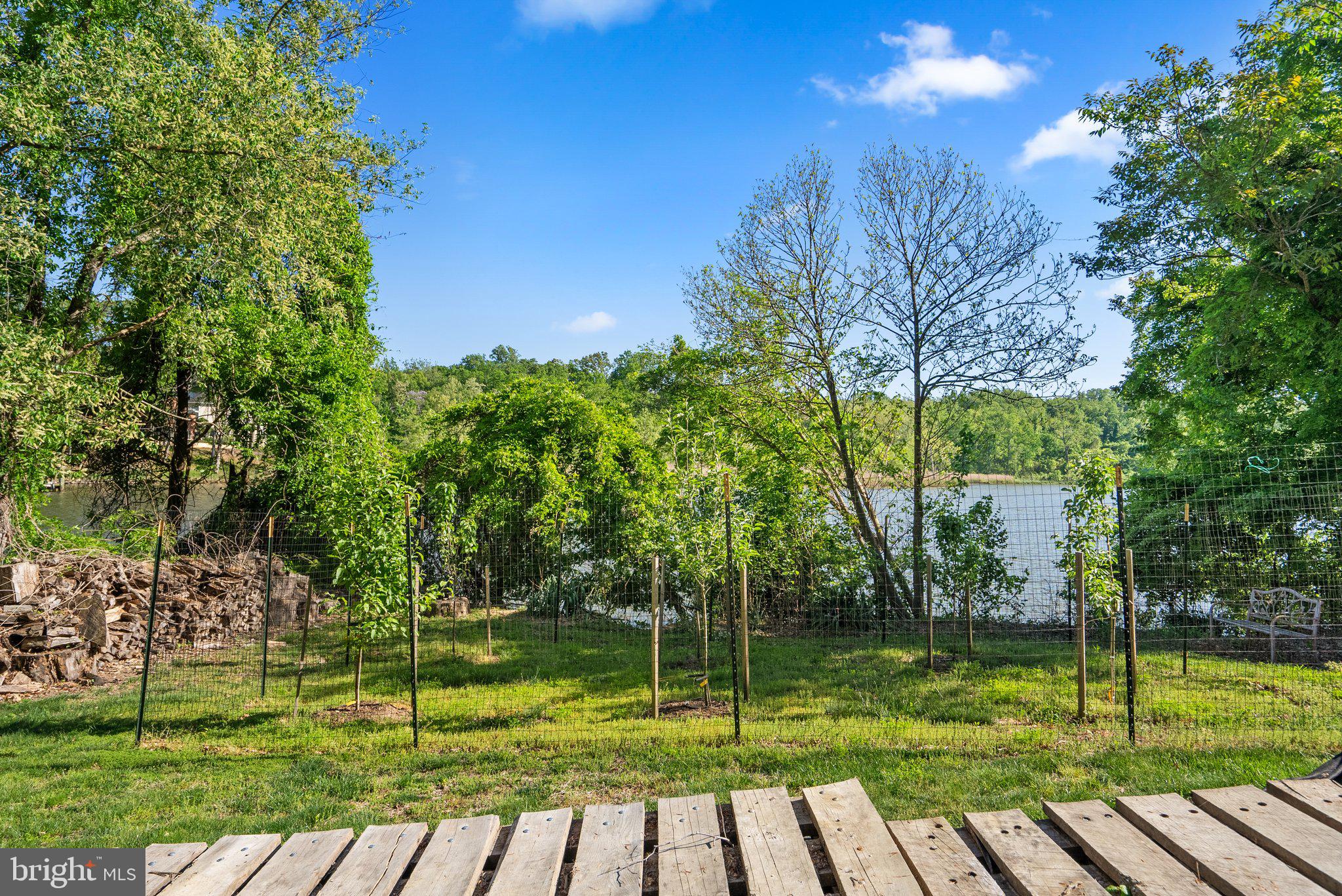 TANTALLON ON THE POTOMAC - Residential