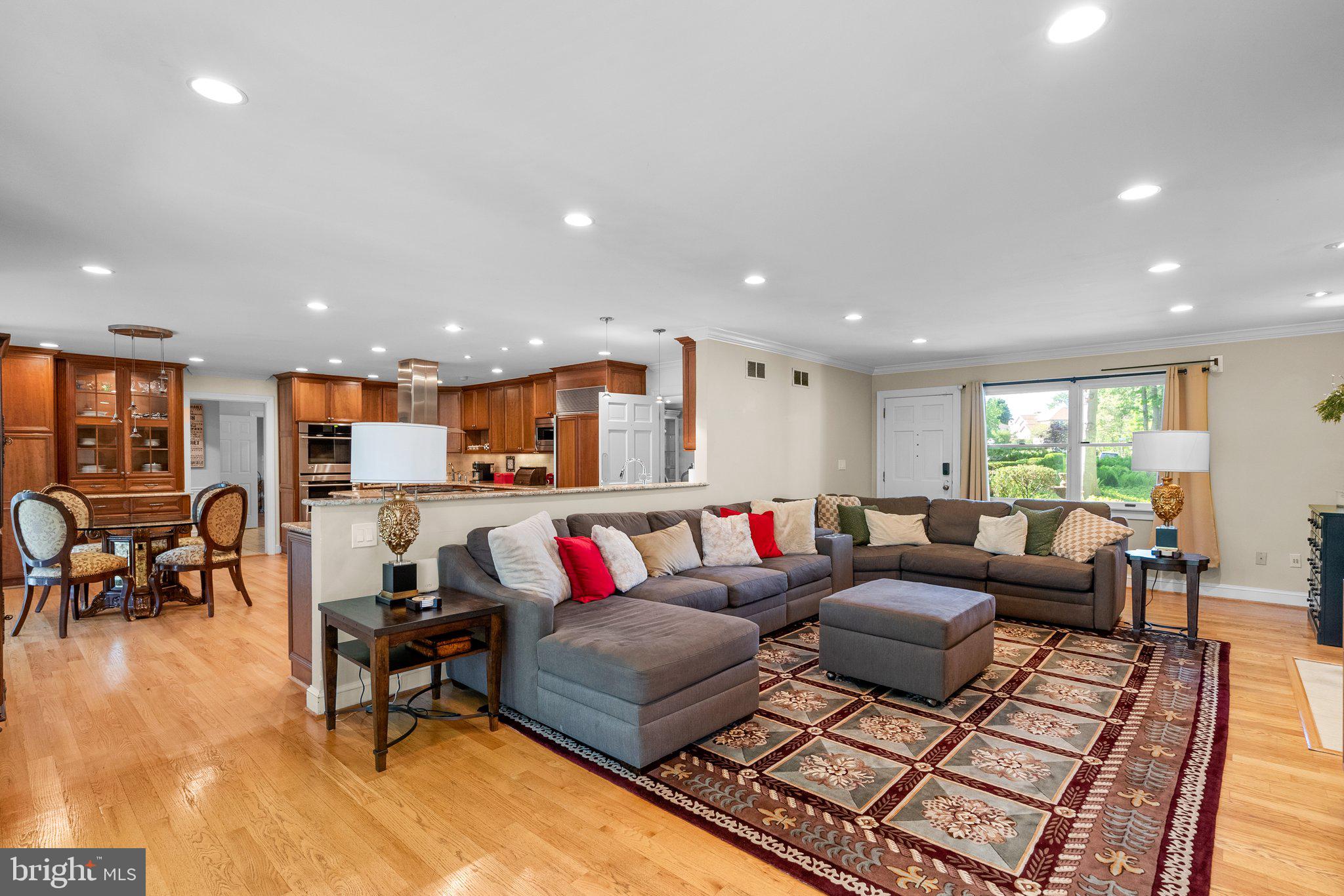 TANTALLON ON THE POTOMAC - Residential