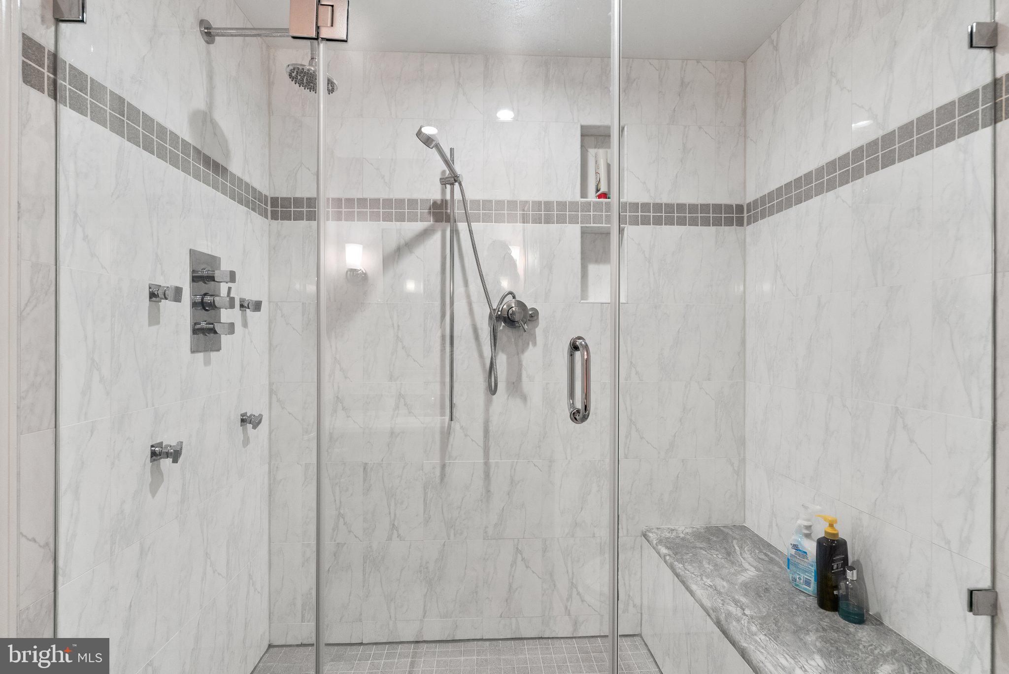 TANTALLON ON THE POTOMAC - Residential