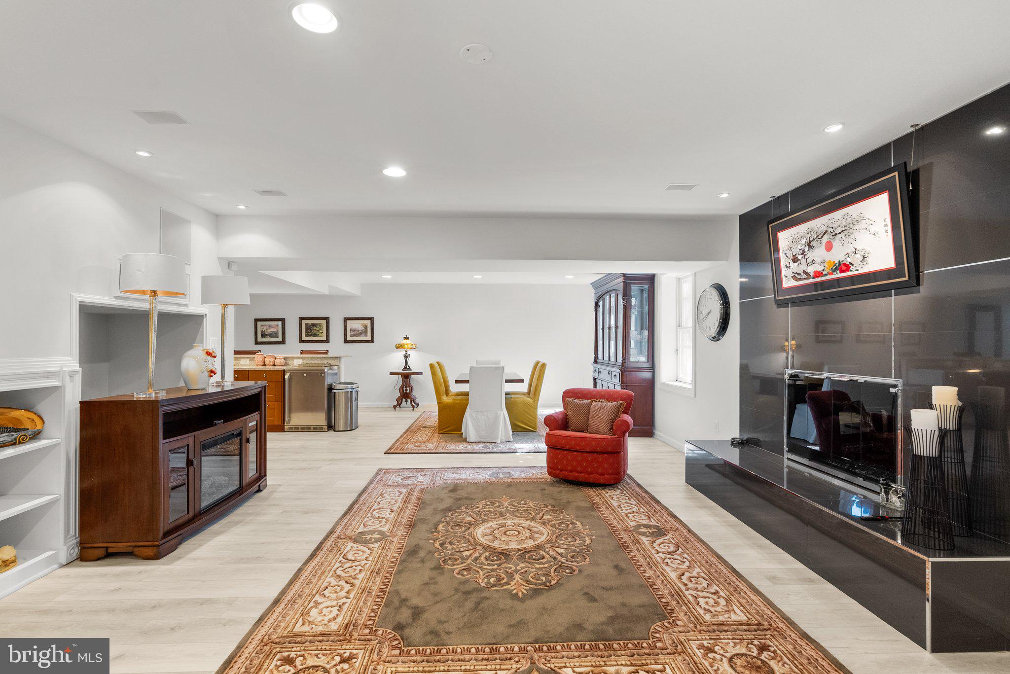 TANTALLON ON THE POTOMAC - Residential