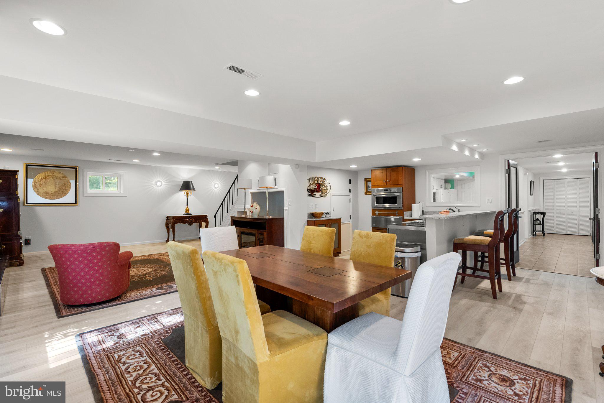 TANTALLON ON THE POTOMAC - Residential