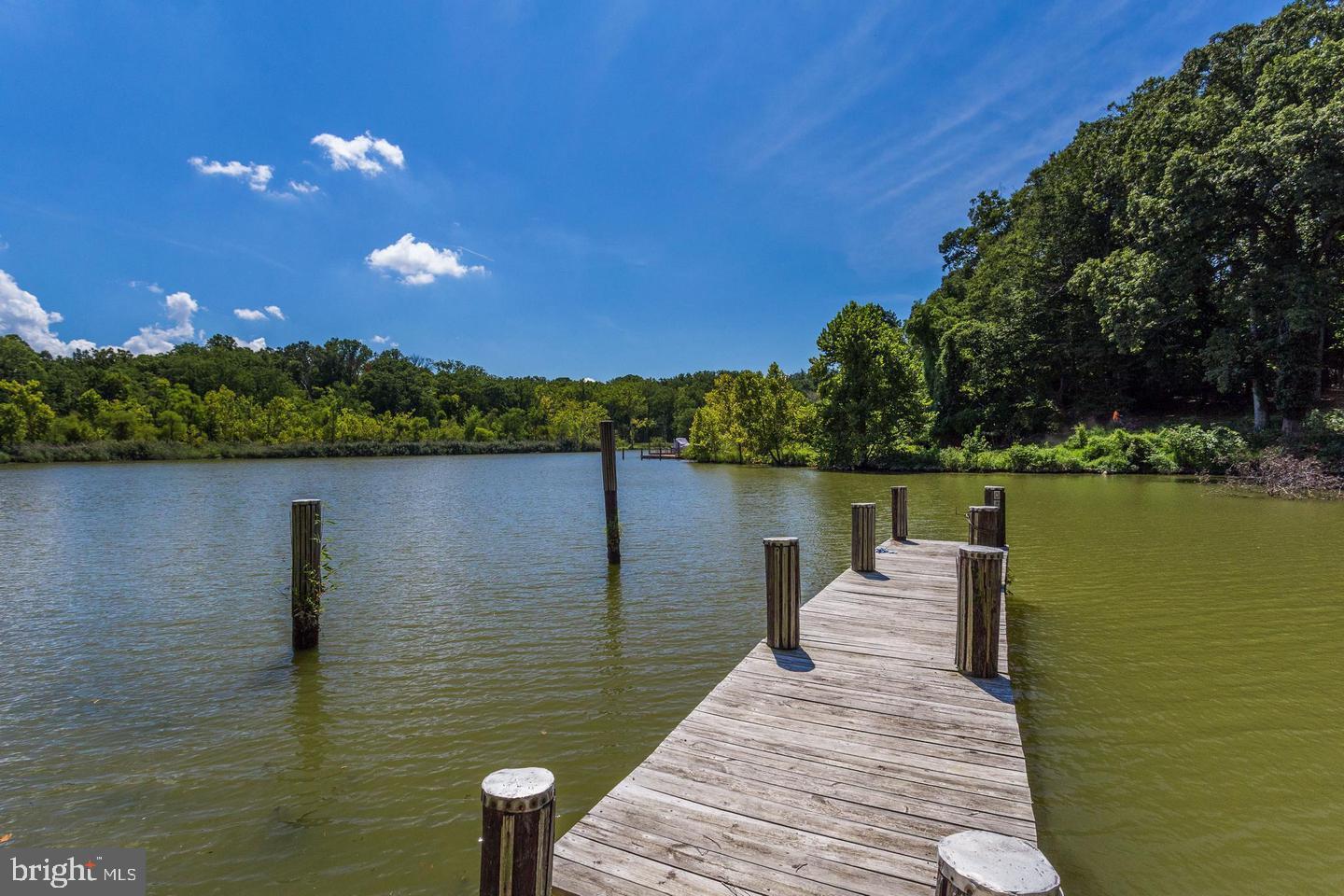 TANTALLON ON THE POTOMAC - Residential