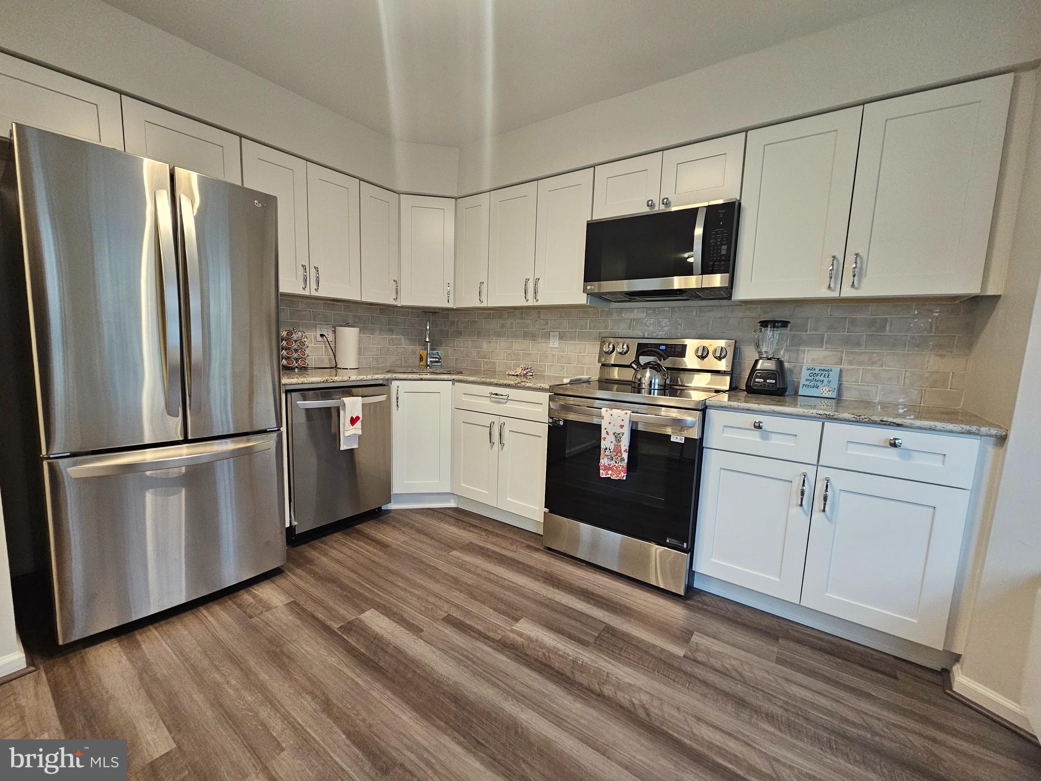 BRADFORD SQUARE - Residential Lease