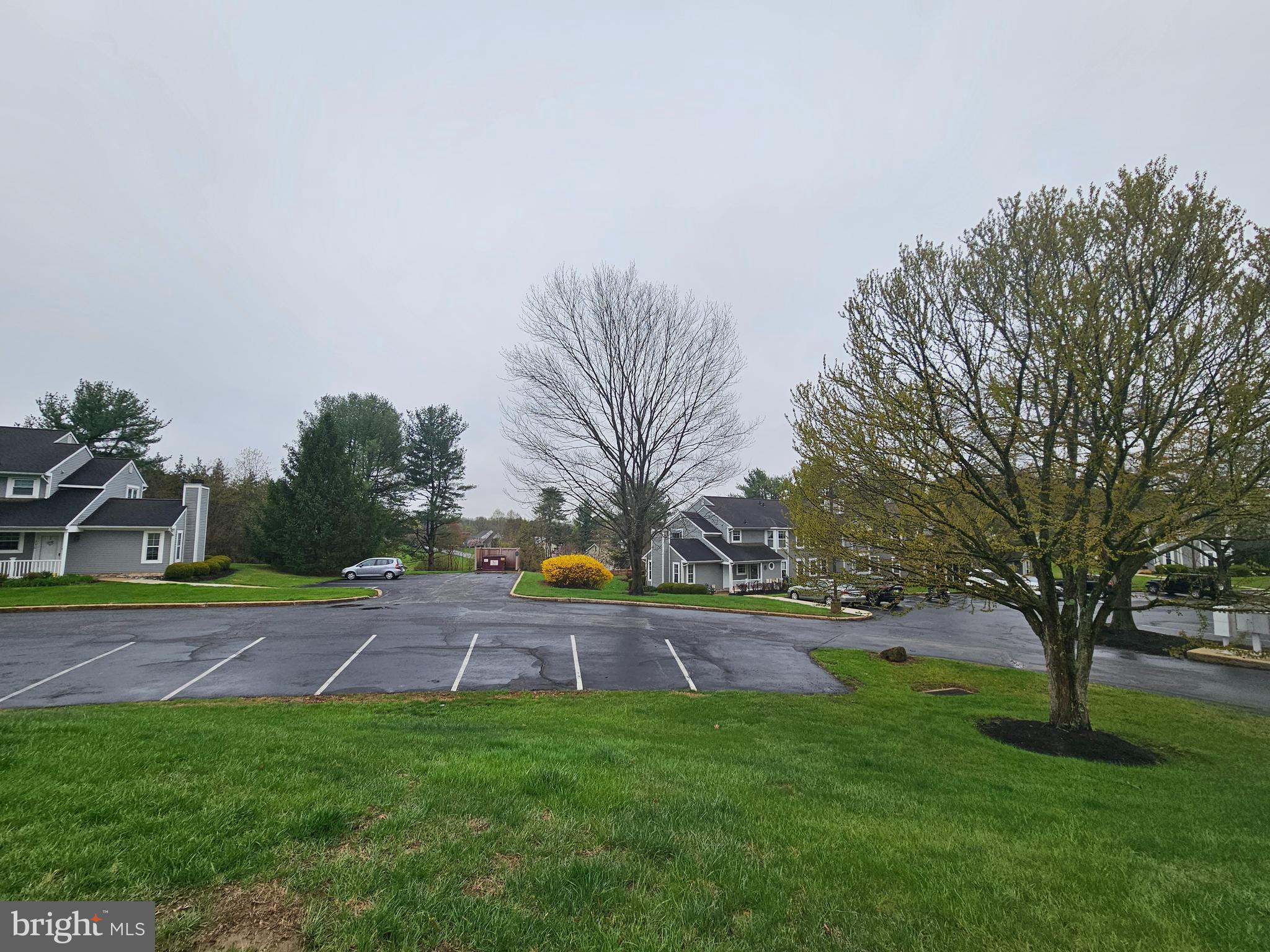 BRADFORD SQUARE - Residential Lease