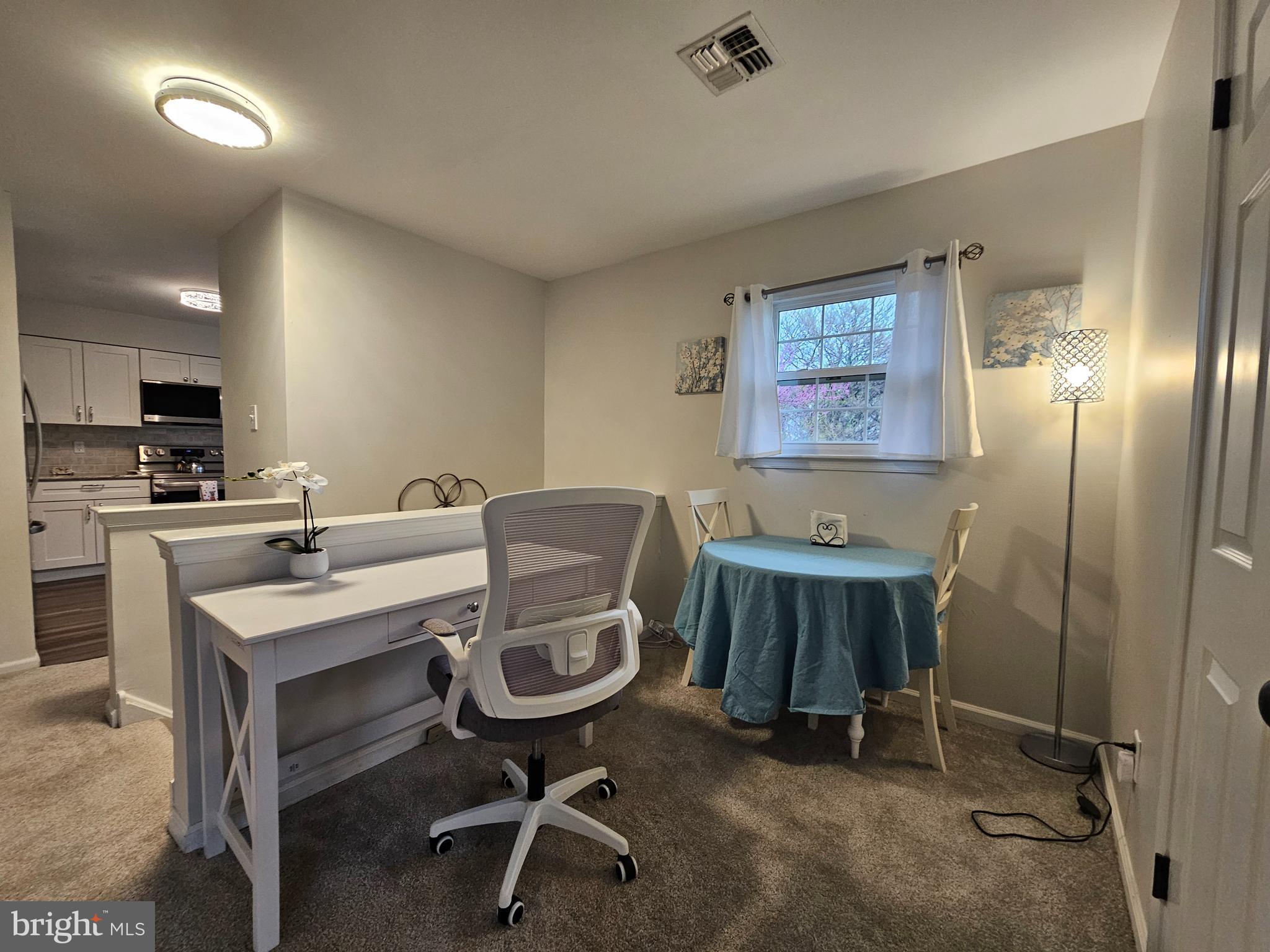 BRADFORD SQUARE - Residential Lease