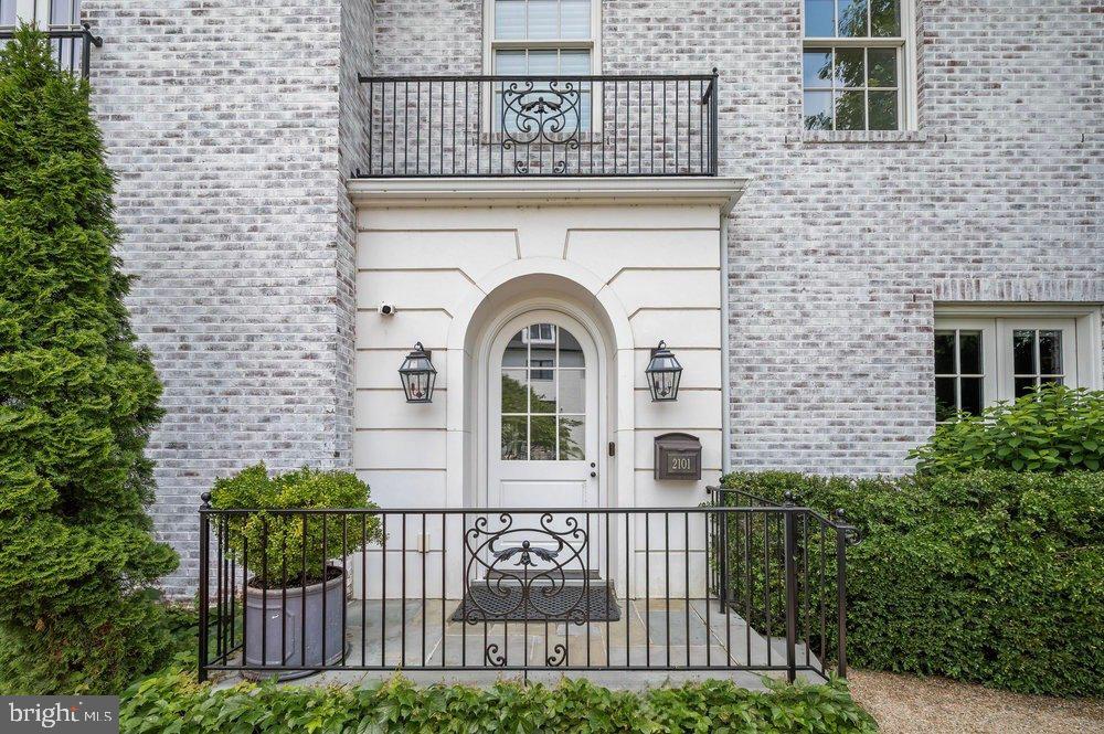 2101 FOXHALL ROAD NW