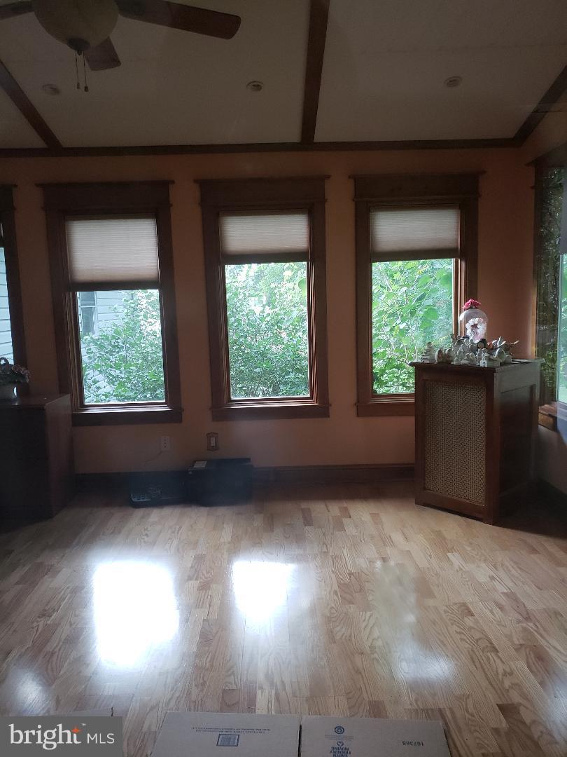 QUINCE ORCHARD VALLEY - Residential