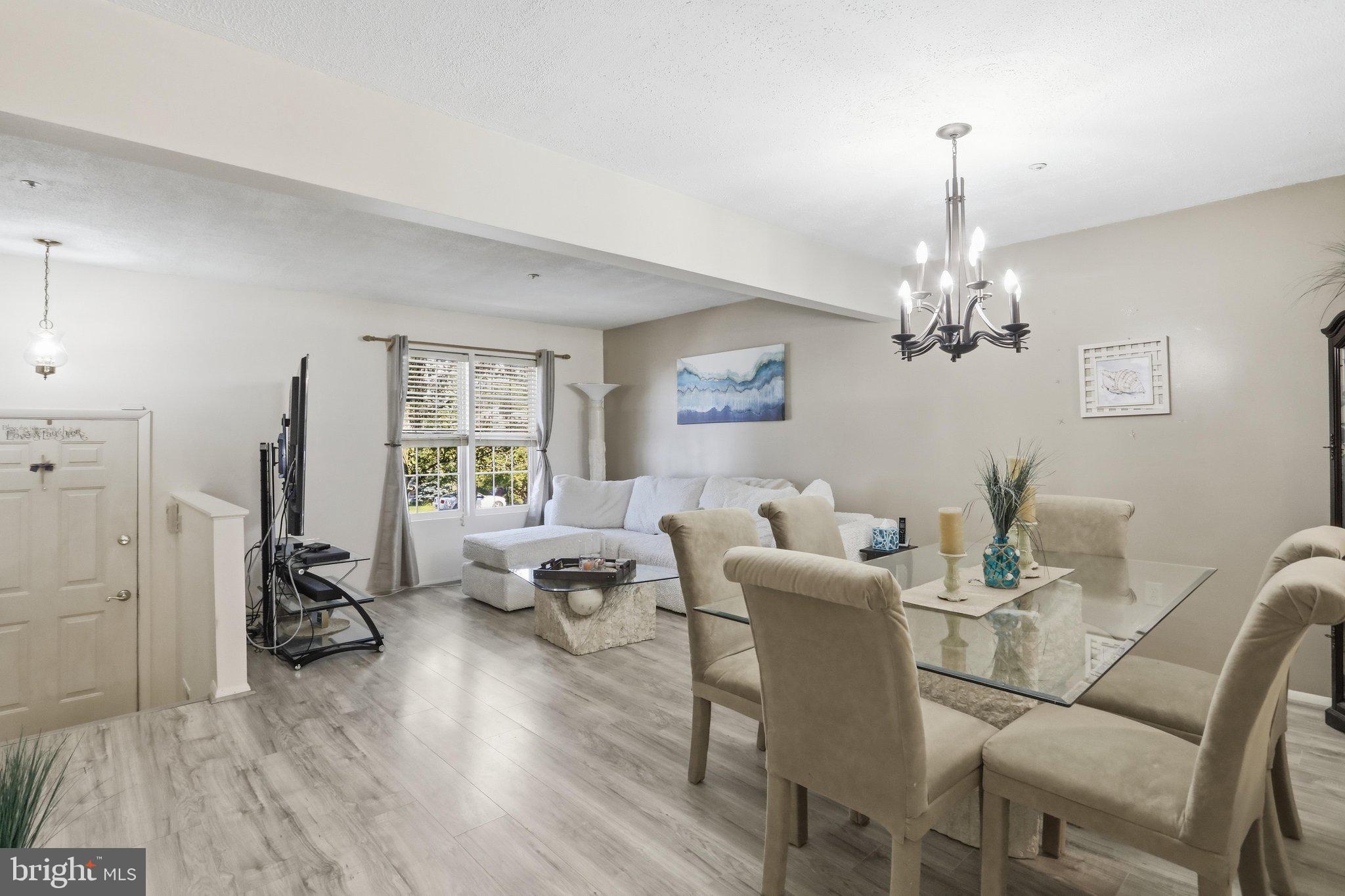 102 JASONS RIDGE