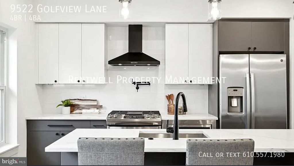 Photo of 9522 Golfview Lane, PHILADELPHIA, PA 19114 (MLS # PAPH2583396)