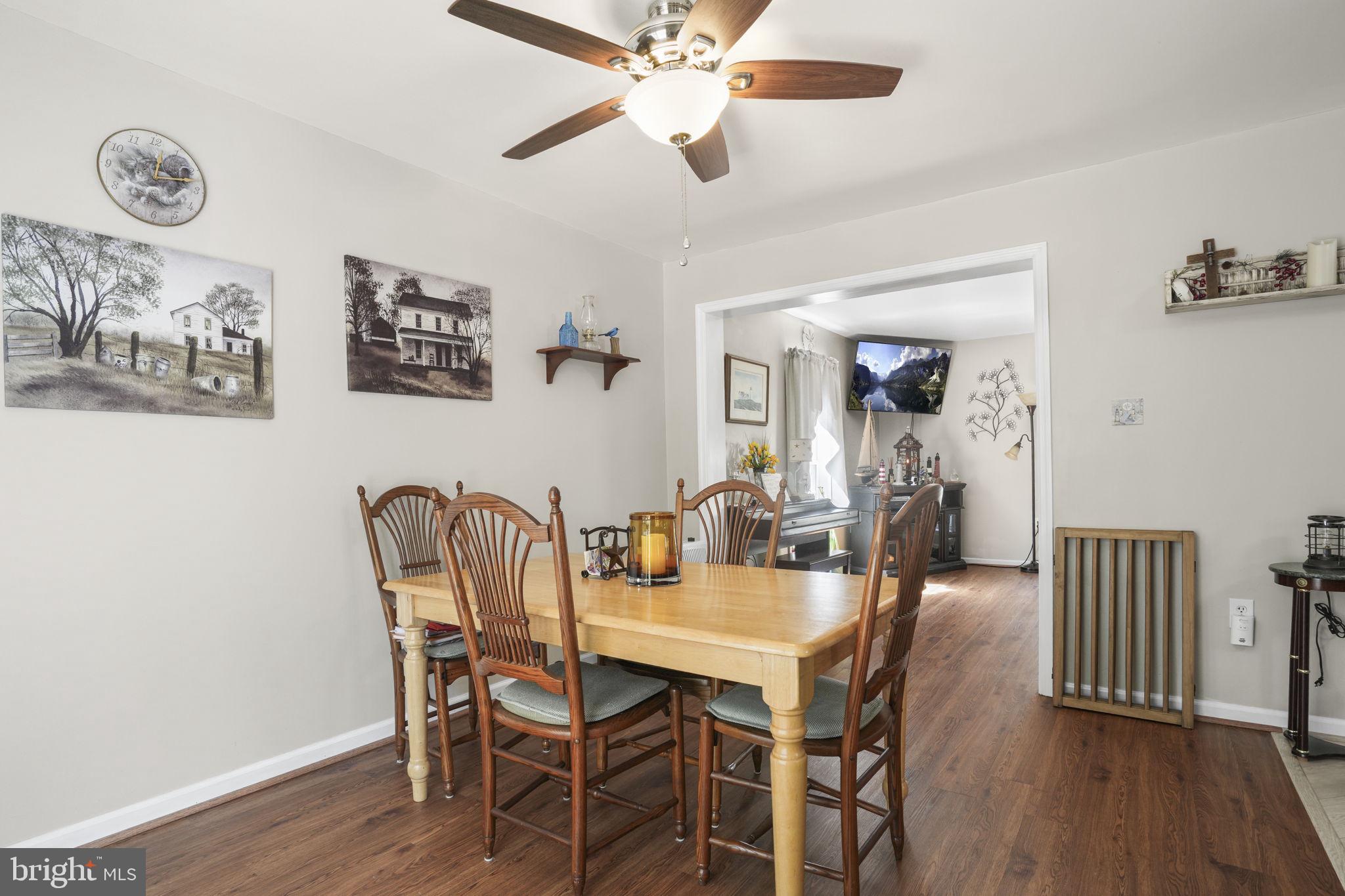 CAPTAIN'S COVE - Residential