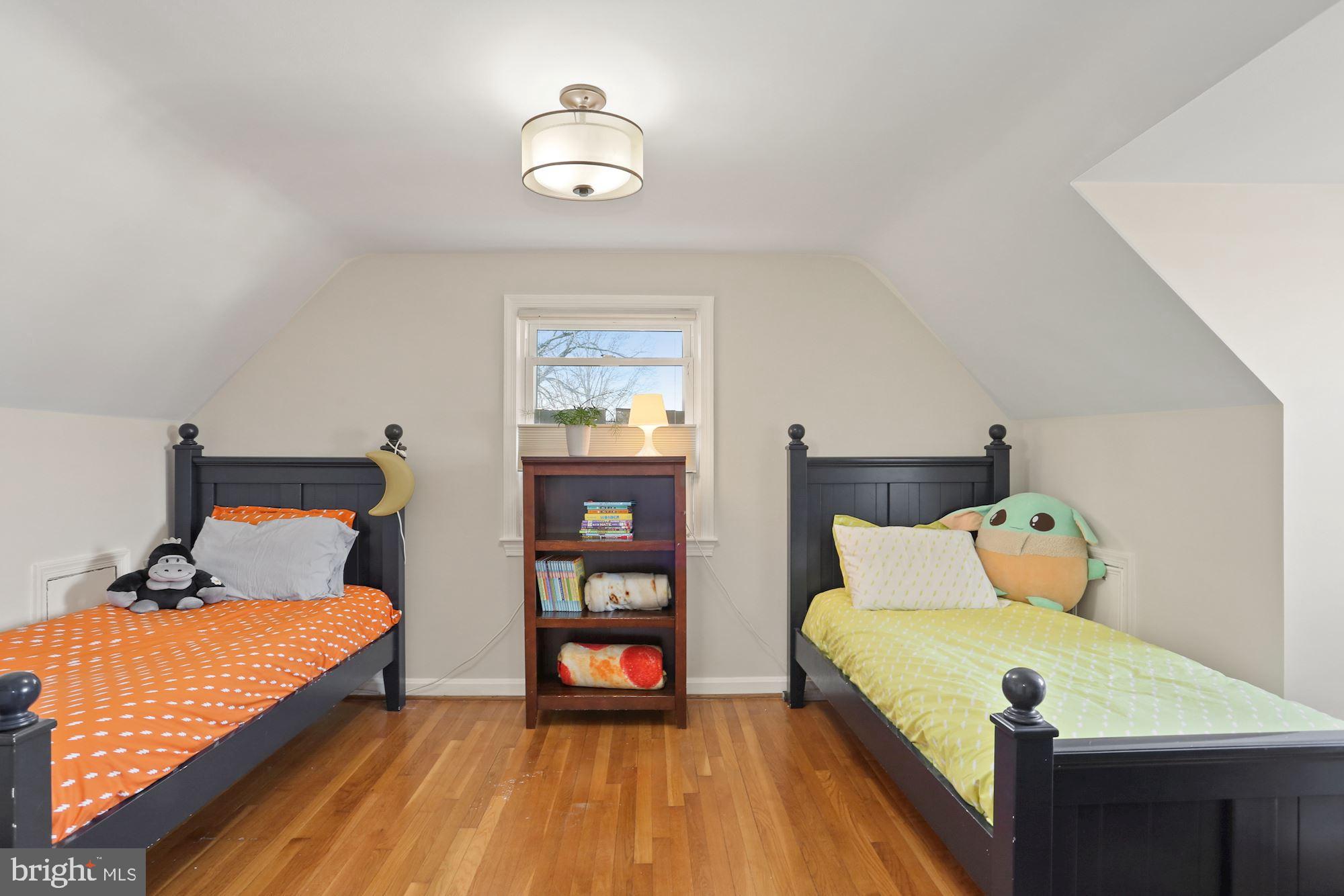 COUNTRY CLUB - Residential