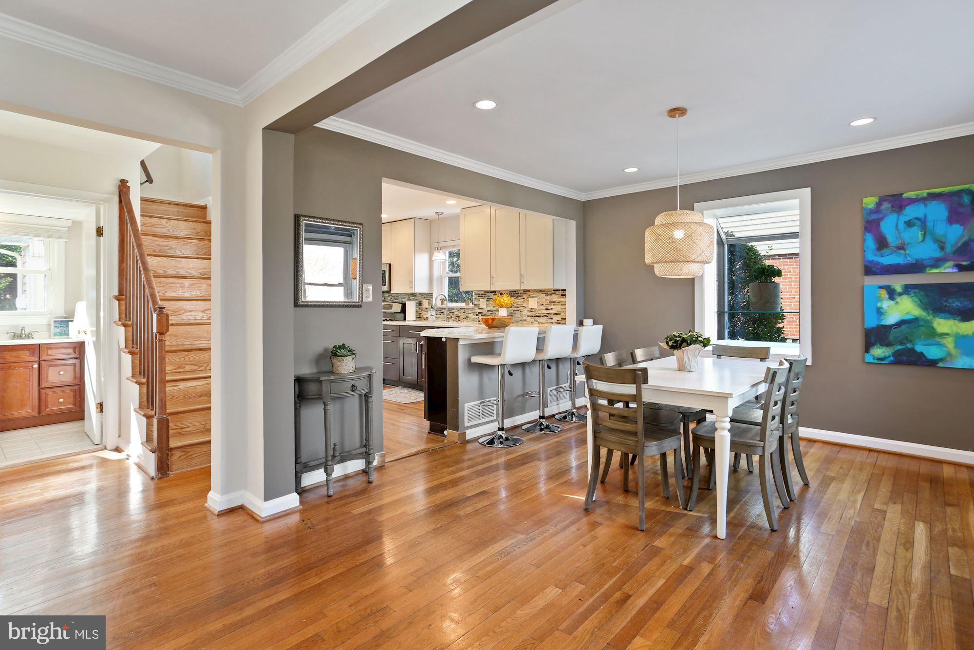 COUNTRY CLUB - Residential